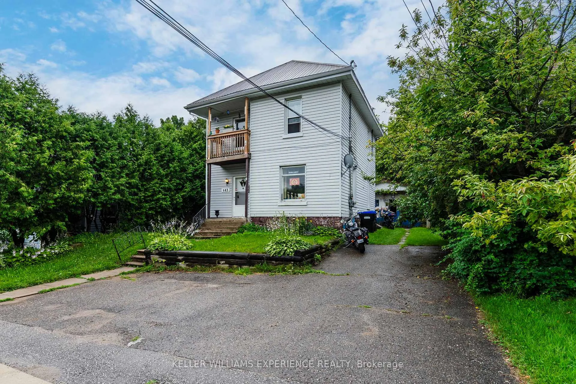 Front of 643 645 Dominion Avenue