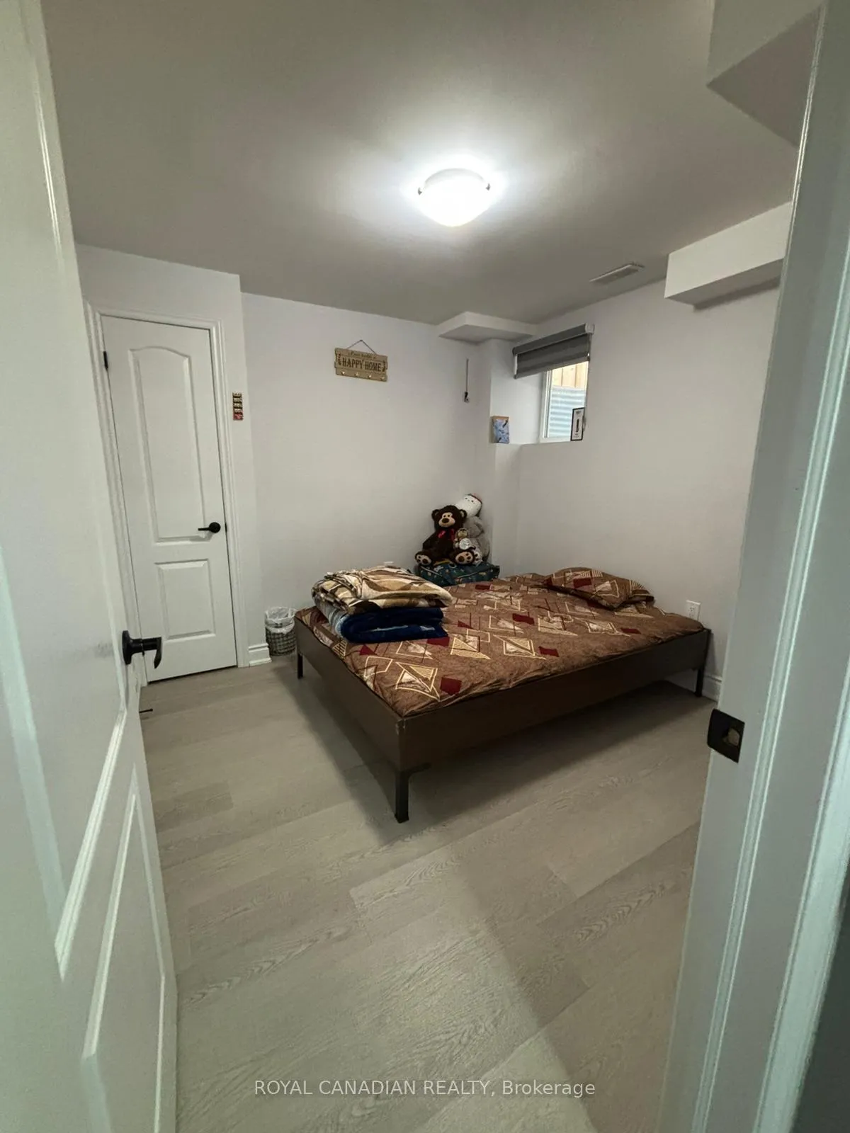 Front of Unit Bsmt, 11 Fordham Road