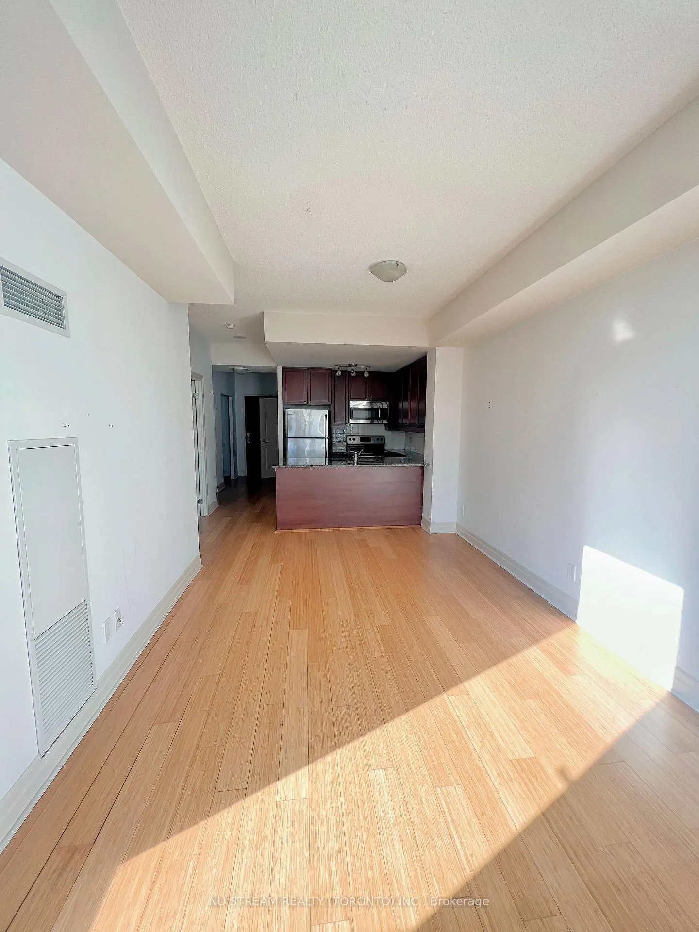 Photo 2 of Unit 907F, 8130 Birchmount Road, Markham, Unionville — HOMEH