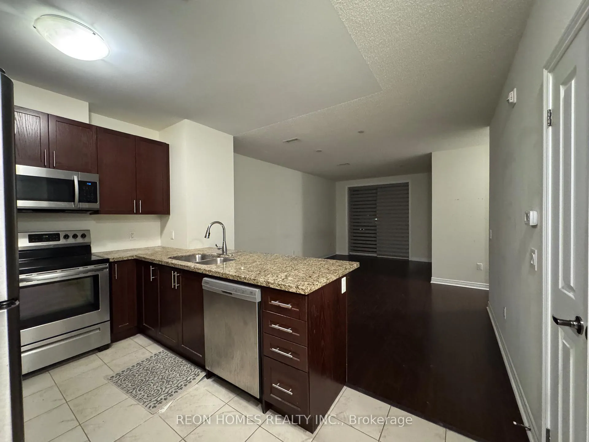 Photo 7 of Unit 707, 39 New Delhi Drive, Markham, Cedarwood — HOMEH