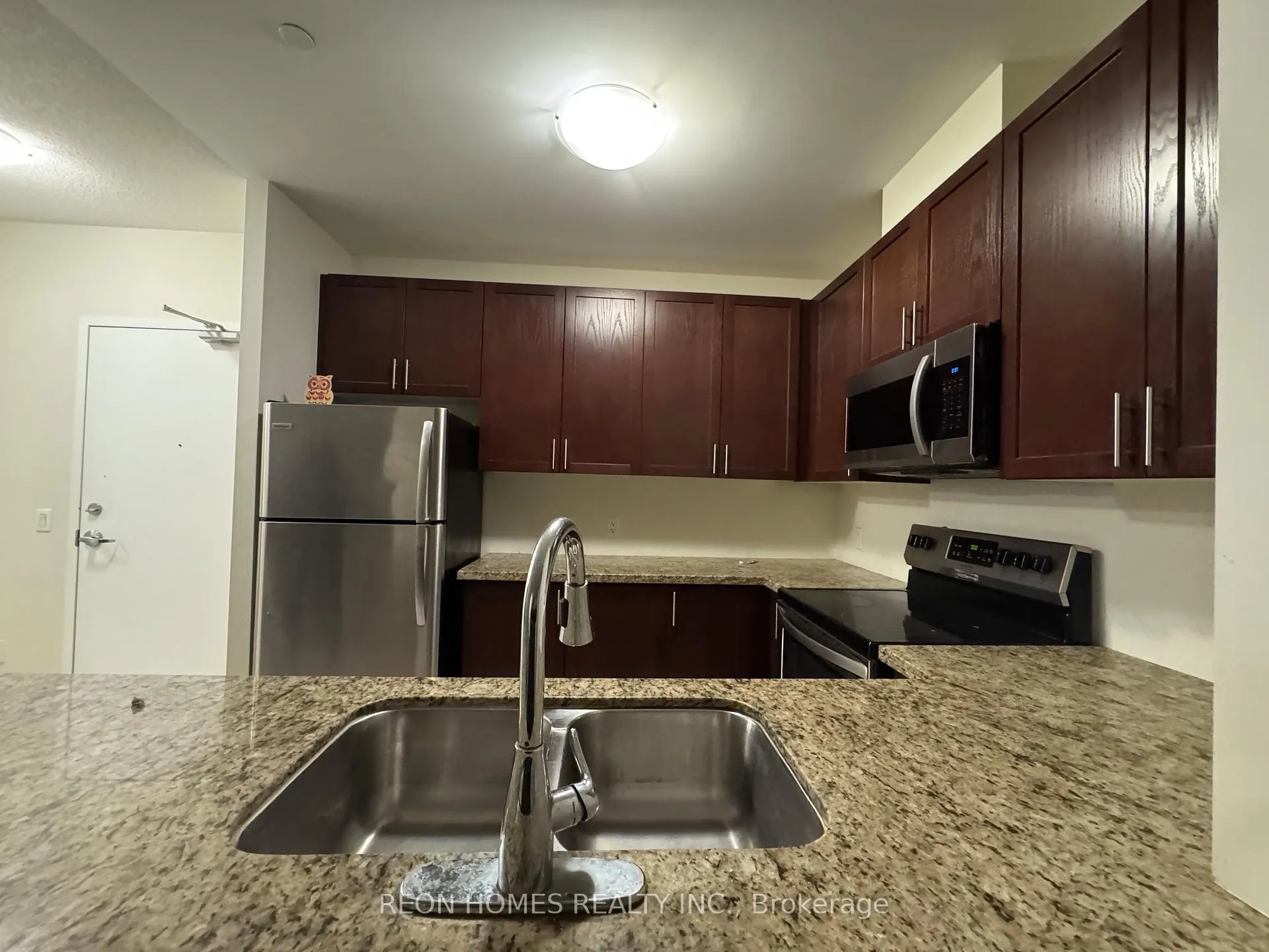 Photo 13 of Unit 707, 39 New Delhi Drive, Markham, Cedarwood — HOMEH