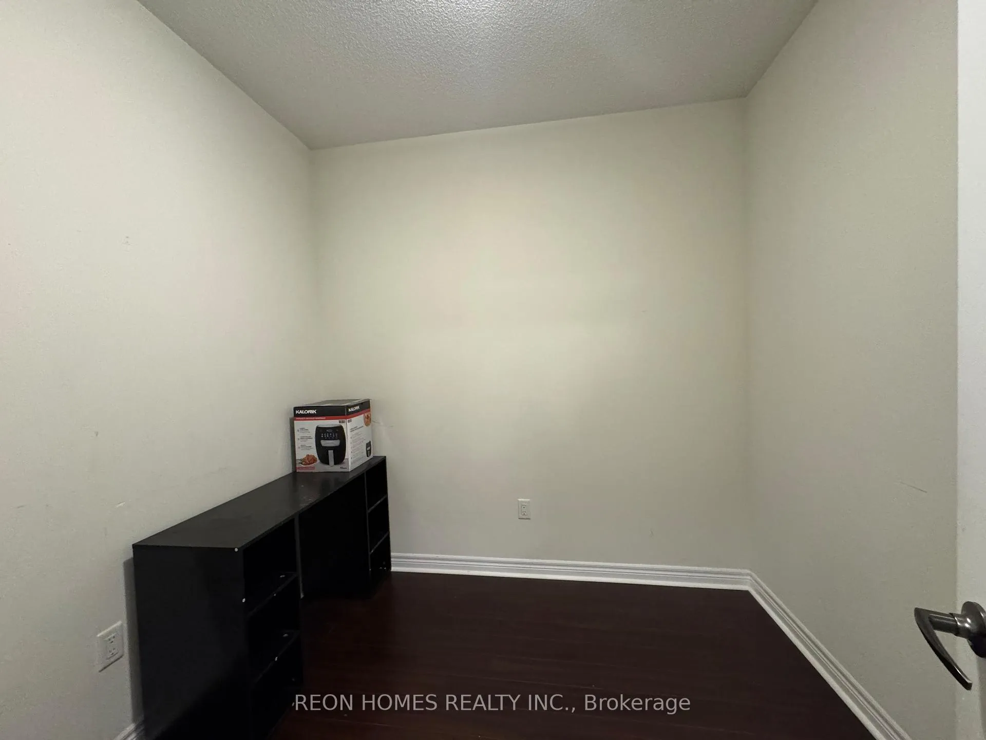 Photo 17 of Unit 707, 39 New Delhi Drive, Markham, Cedarwood — HOMEH