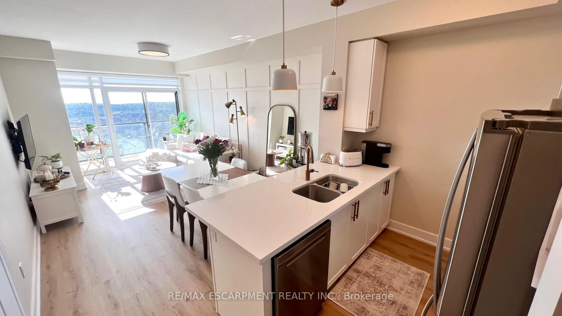 Photo 4 of Unit 1010, 460 Dundas Street E, Hamilton, Waterdown — HOMEH