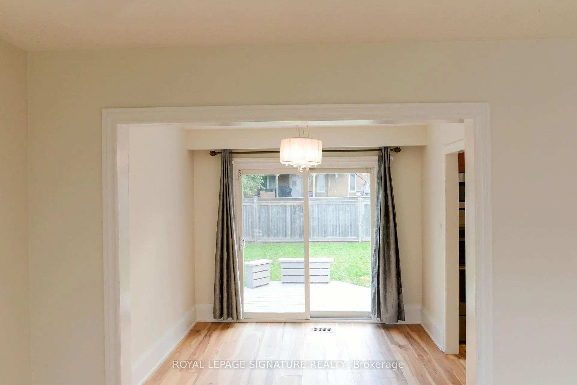 Photo 14 of 1870 Spruce Hill Road, Pickering, Dunbarton — HOMEH