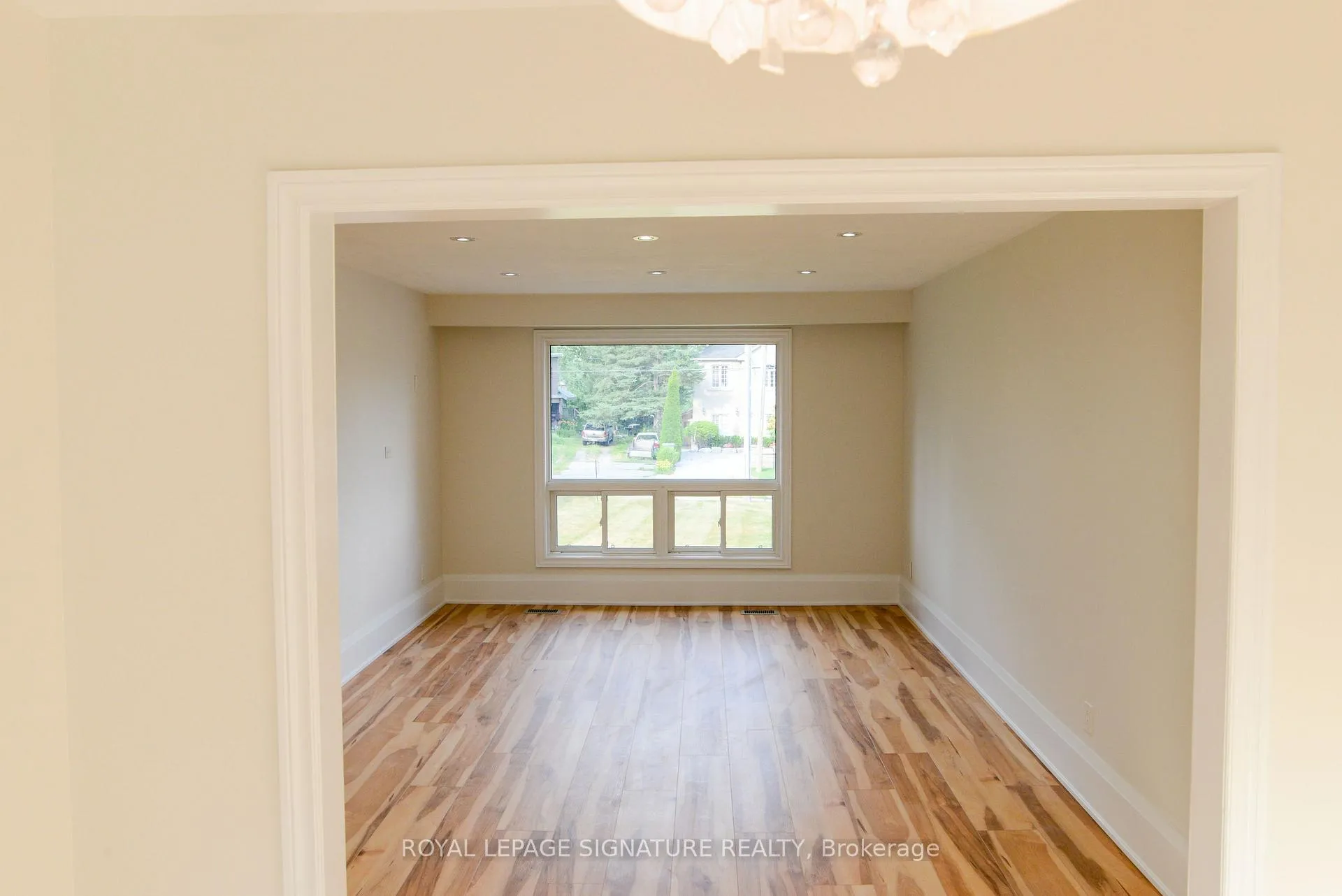 Photo 16 of 1870 Spruce Hill Road, Pickering, Dunbarton — HOMEH