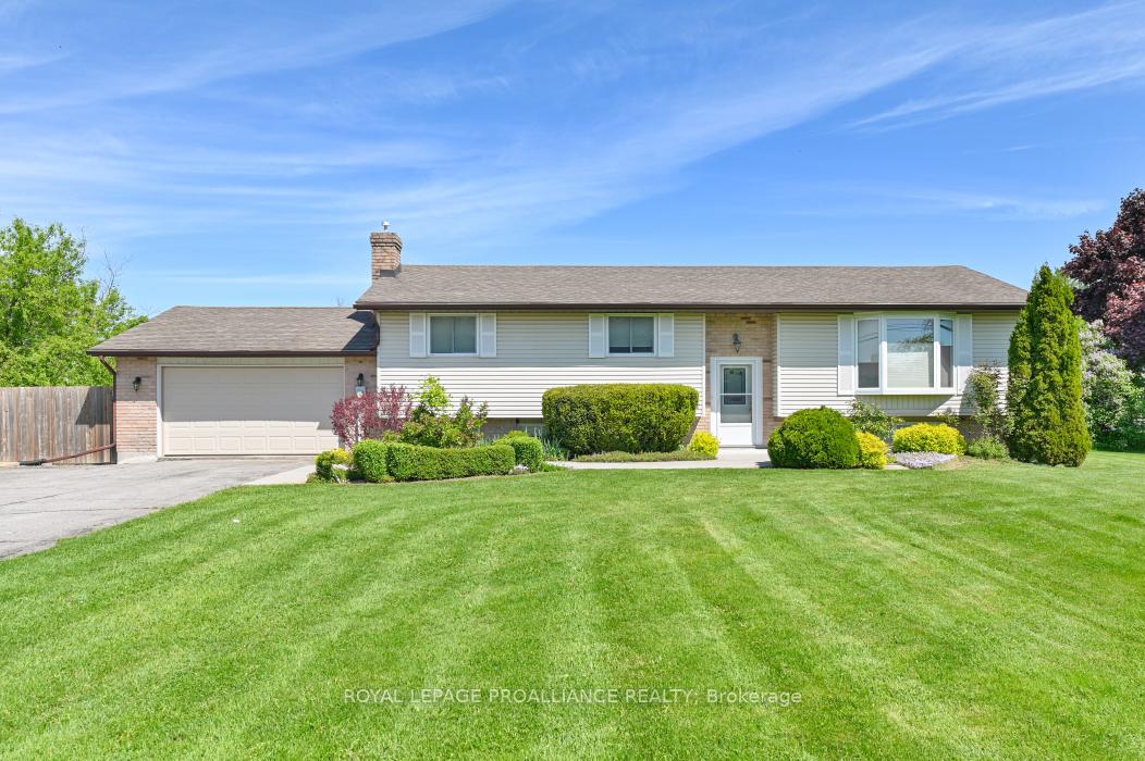Photo 2 of 955 Casey Road, Belleville, Thurlow Ward — HOMEH
