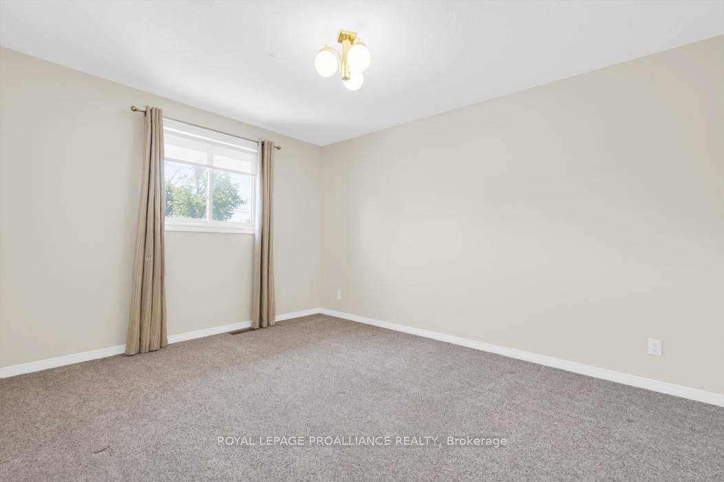 Photo 23 of 955 Casey Road, Belleville, Thurlow Ward — HOMEH