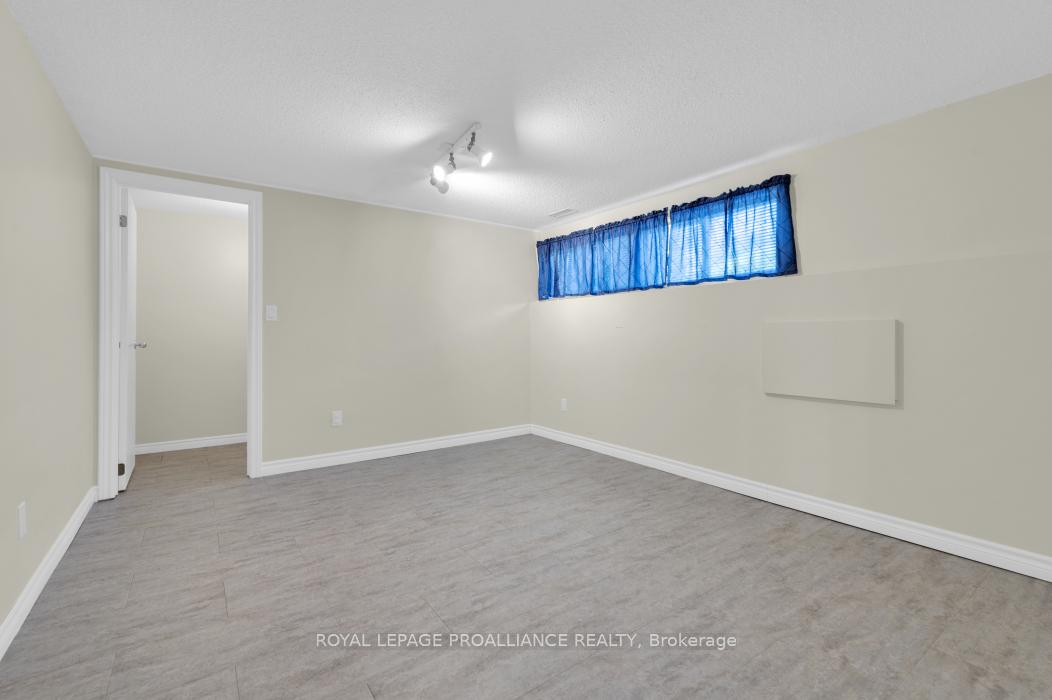 Photo 31 of 955 Casey Road, Belleville, Thurlow Ward — HOMEH