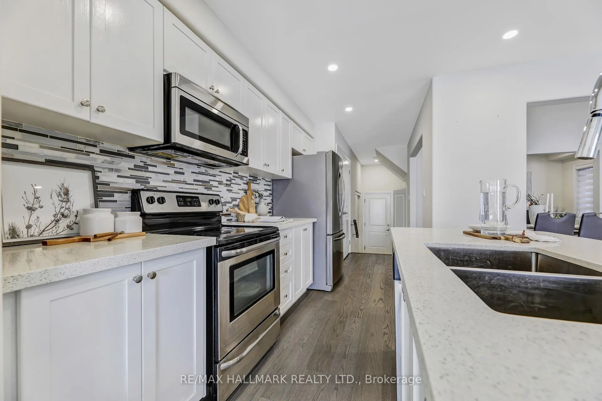 Photo 15 of Unit L1K 3B2, 1770 Silverstone Crescent, Oshawa, Samac — HOMEH