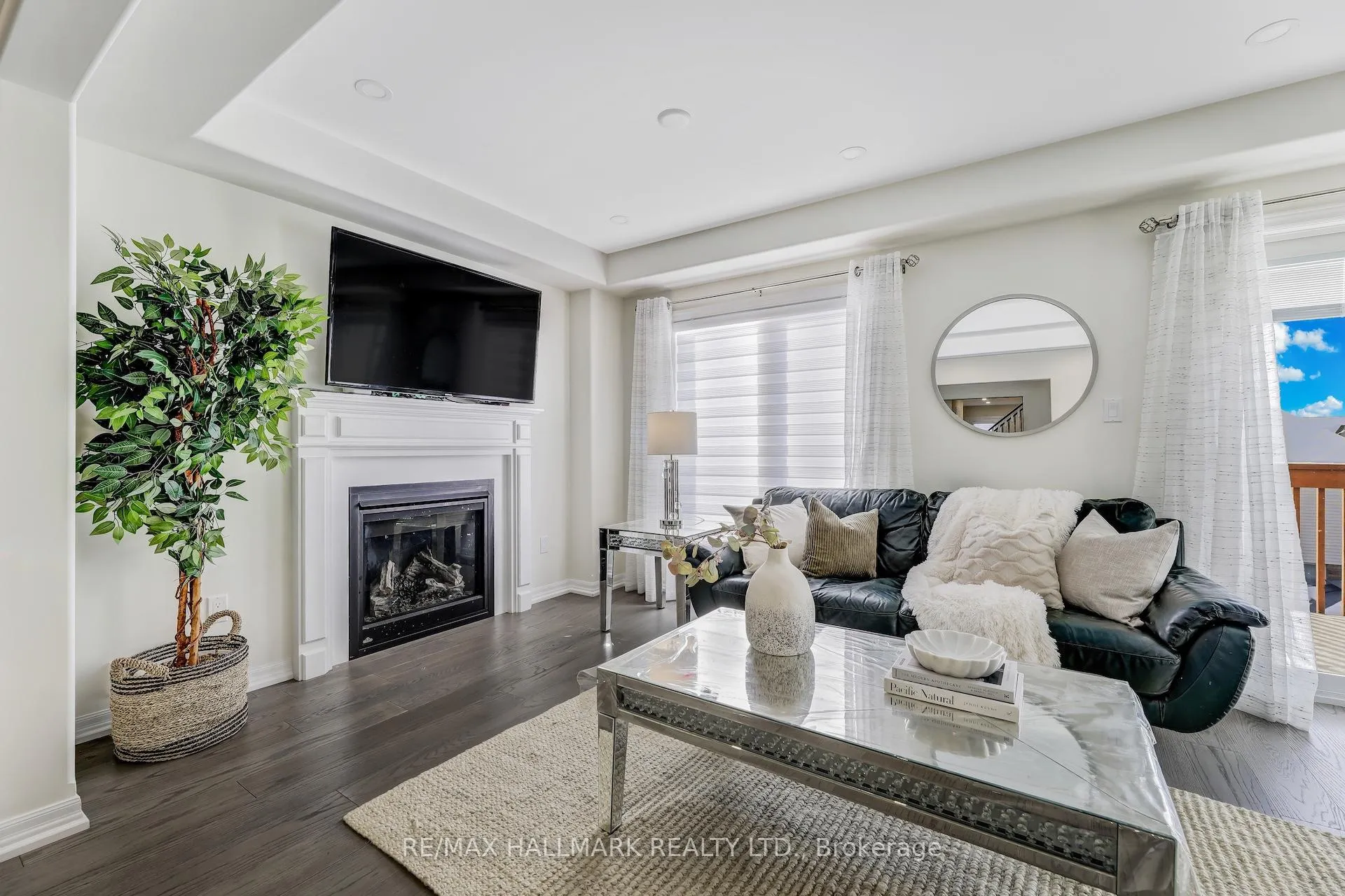 Photo 18 of Unit L1K 3B2, 1770 Silverstone Crescent, Oshawa, Samac — HOMEH