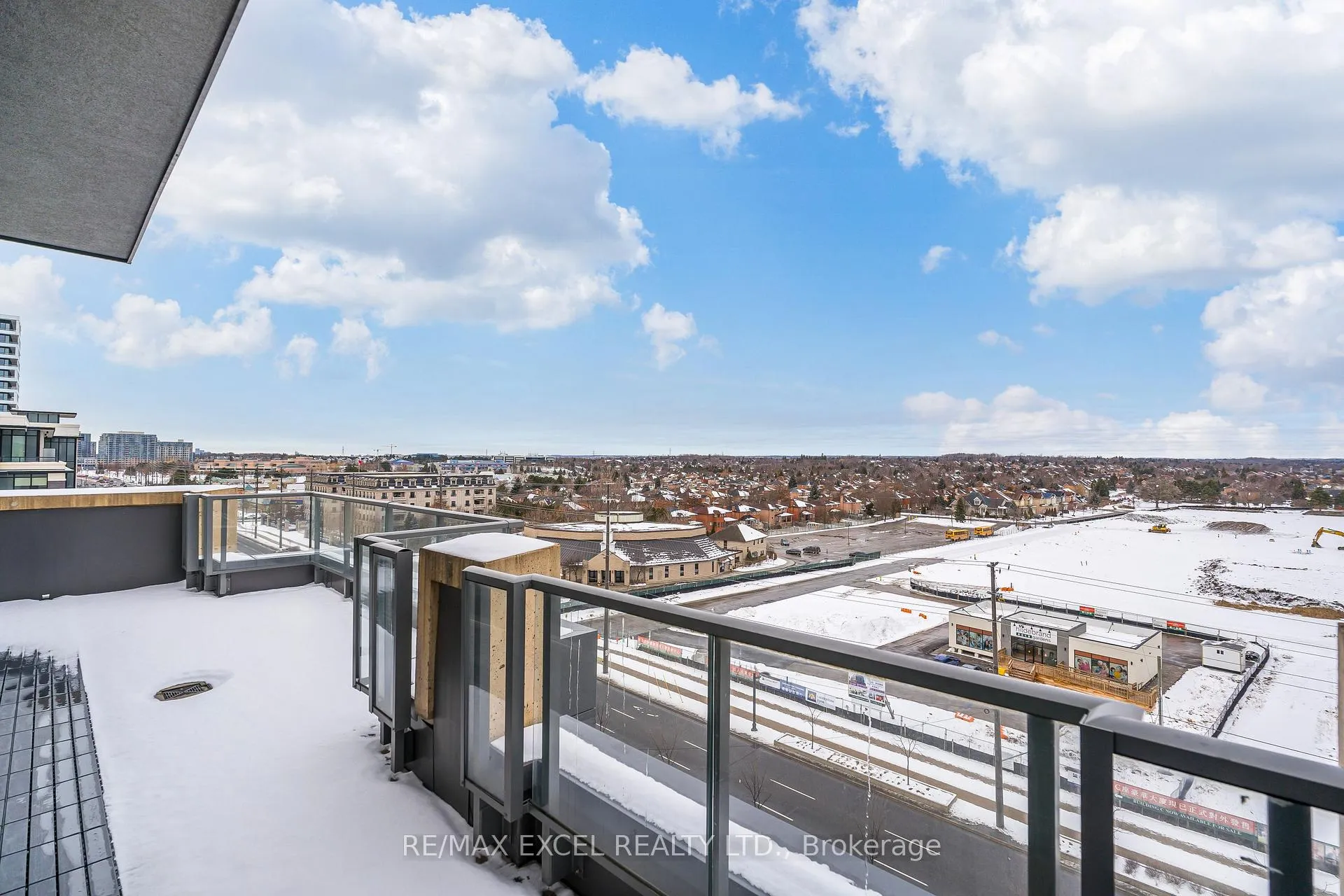 Photo 1 of Unit PH 06, 28 Uptown Drive, Markham, Unionville — HOMEH
