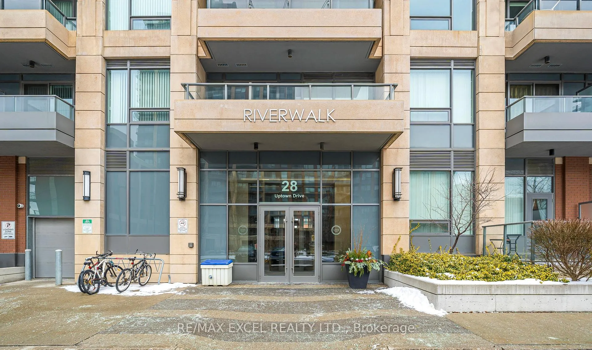 Photo 2 of Unit PH 06, 28 Uptown Drive, Markham, Unionville — HOMEH