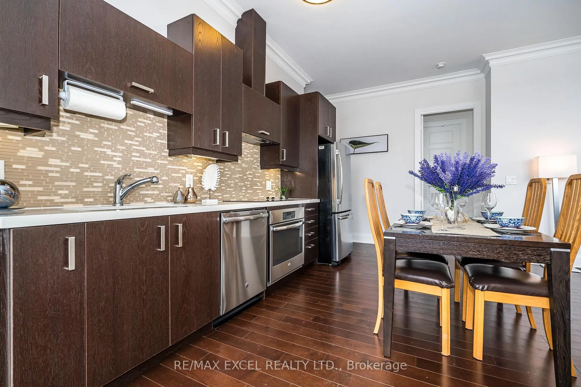 Photo 8 of Unit PH 06, 28 Uptown Drive, Markham, Unionville — HOMEH