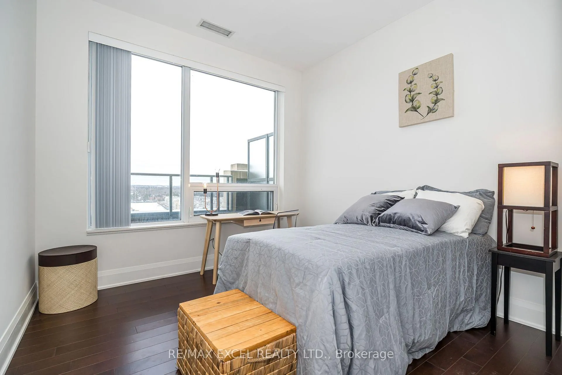 Photo 15 of Unit PH 06, 28 Uptown Drive, Markham, Unionville — HOMEH