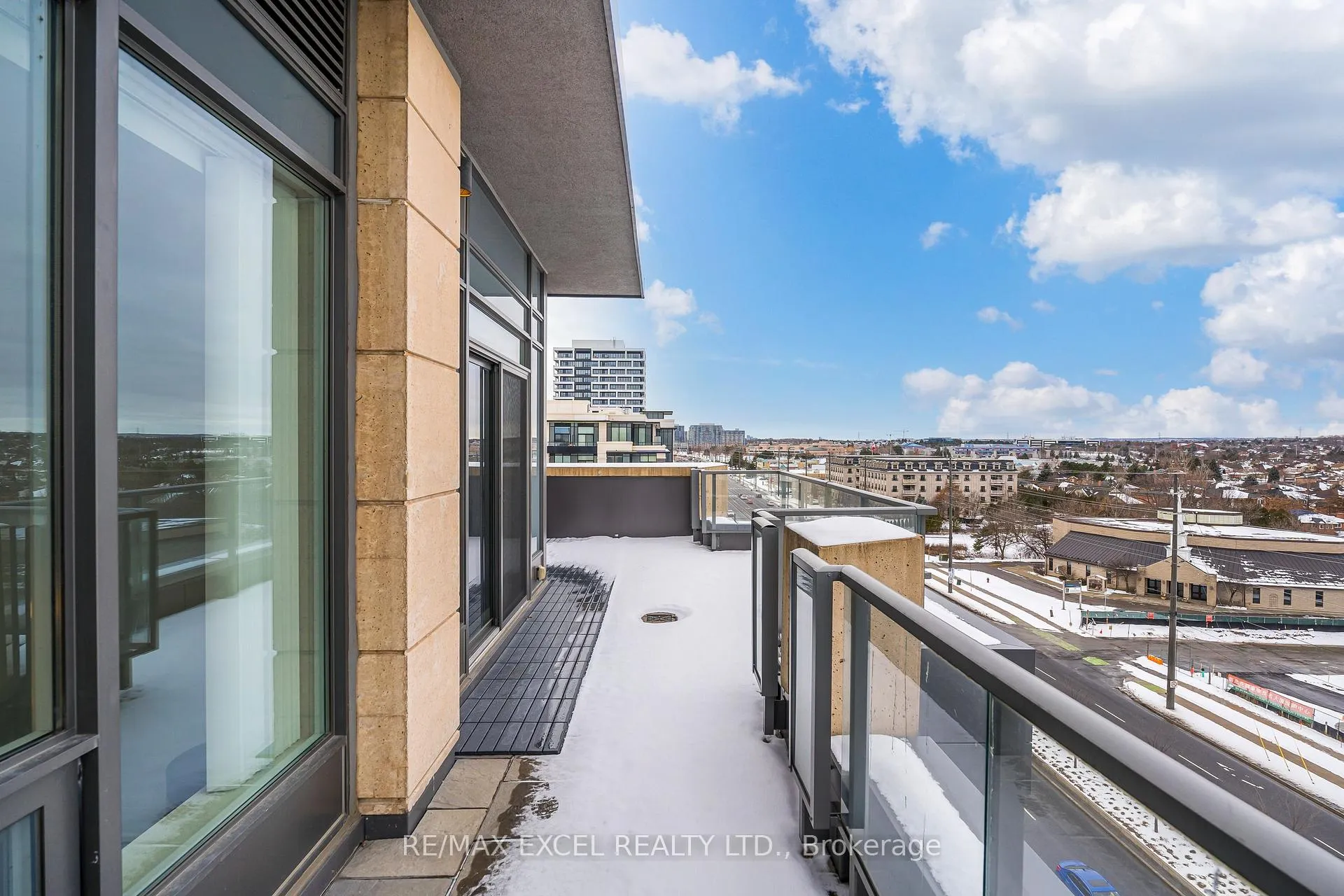 Photo 18 of Unit PH 06, 28 Uptown Drive, Markham, Unionville — HOMEH