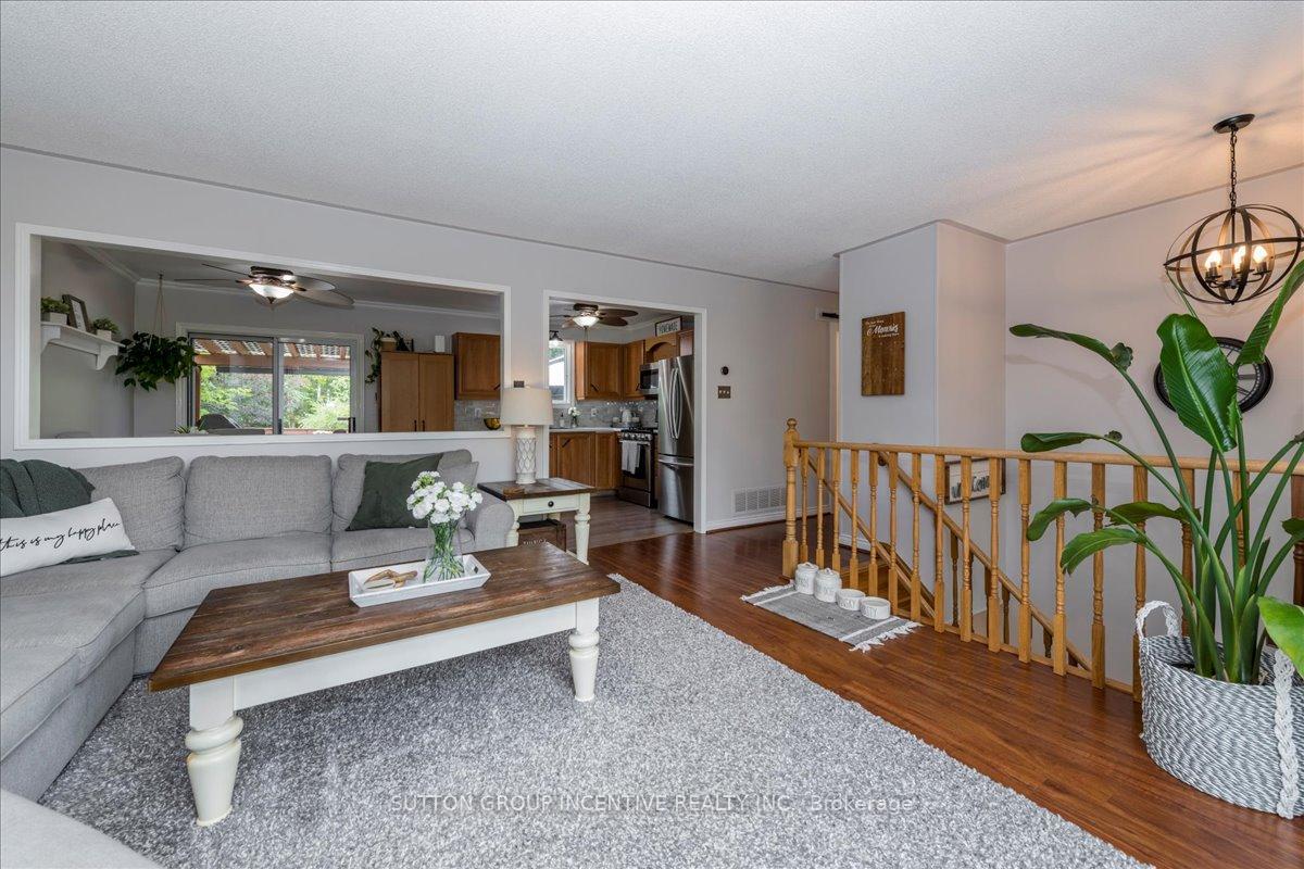 Photo 4 of 222 Huronia Road, Barrie, Painswick North — HOMEH