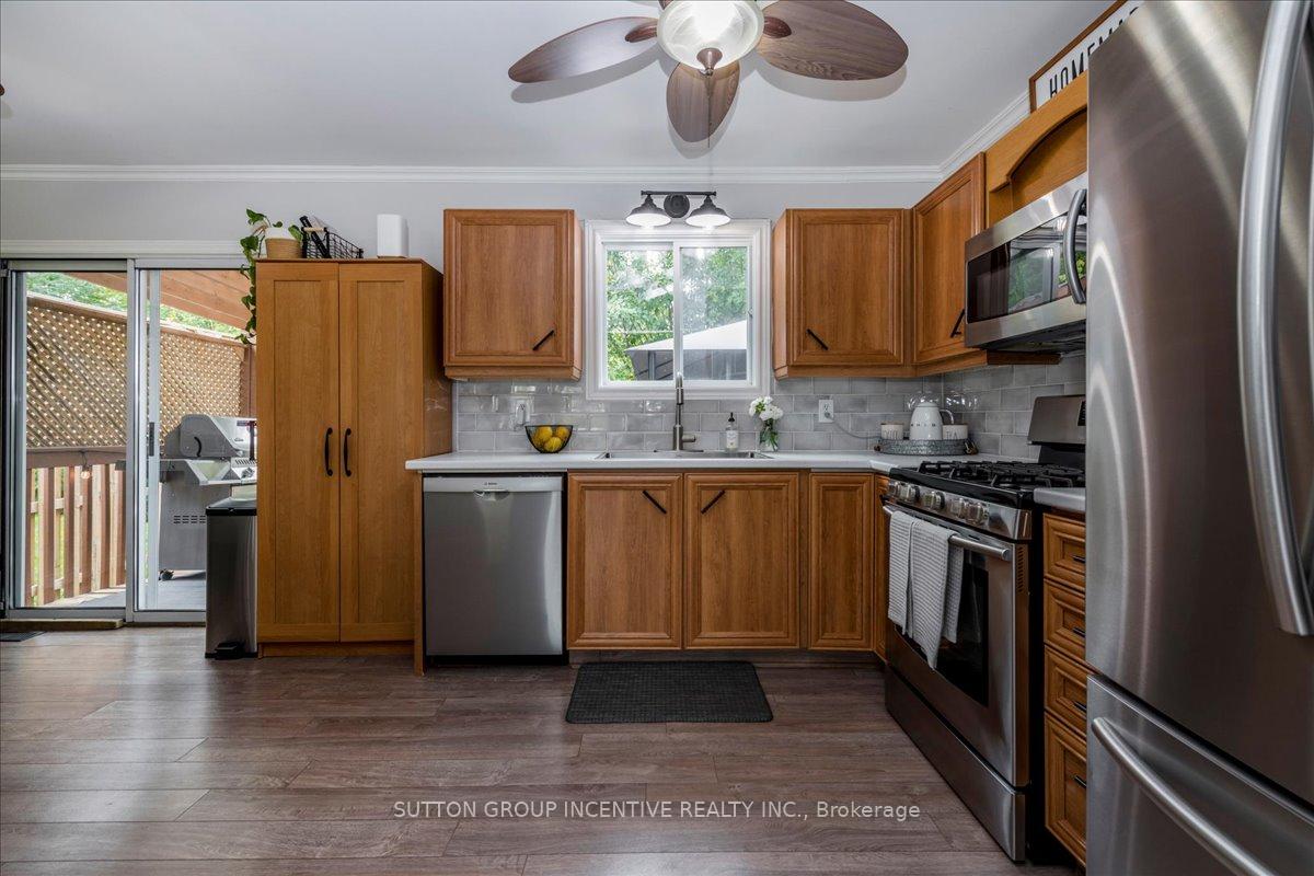 Photo 7 of 222 Huronia Road, Barrie, Painswick North — HOMEH