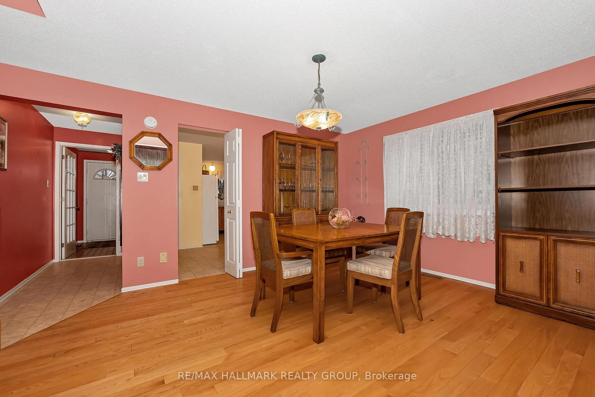 Photo 6 of 1835 Windflower Way, Ottawa, Chapel Hill — HOMEH