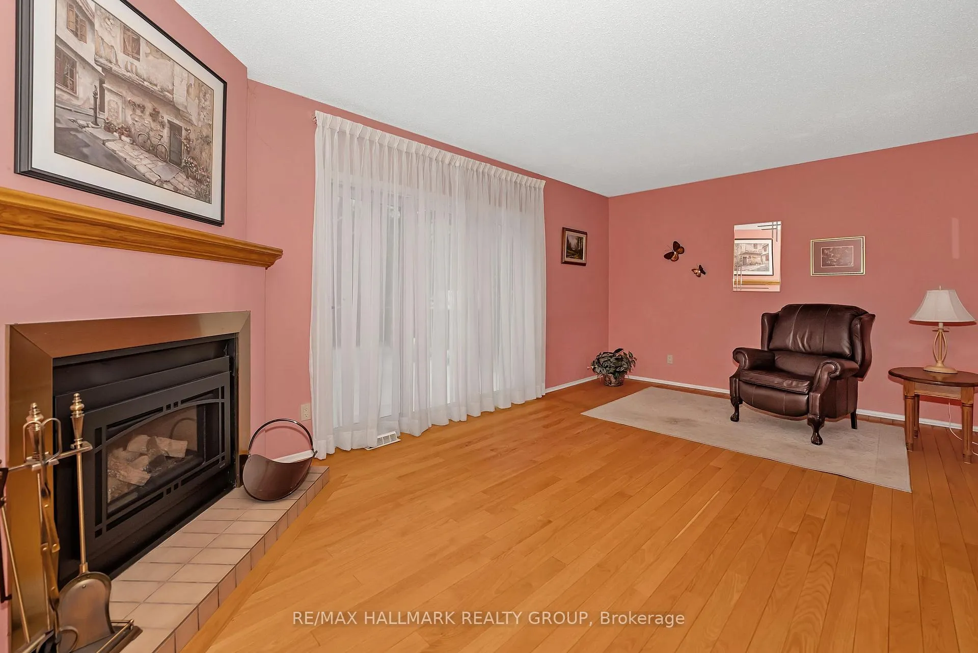 Photo 8 of 1835 Windflower Way, Ottawa, Chapel Hill — HOMEH