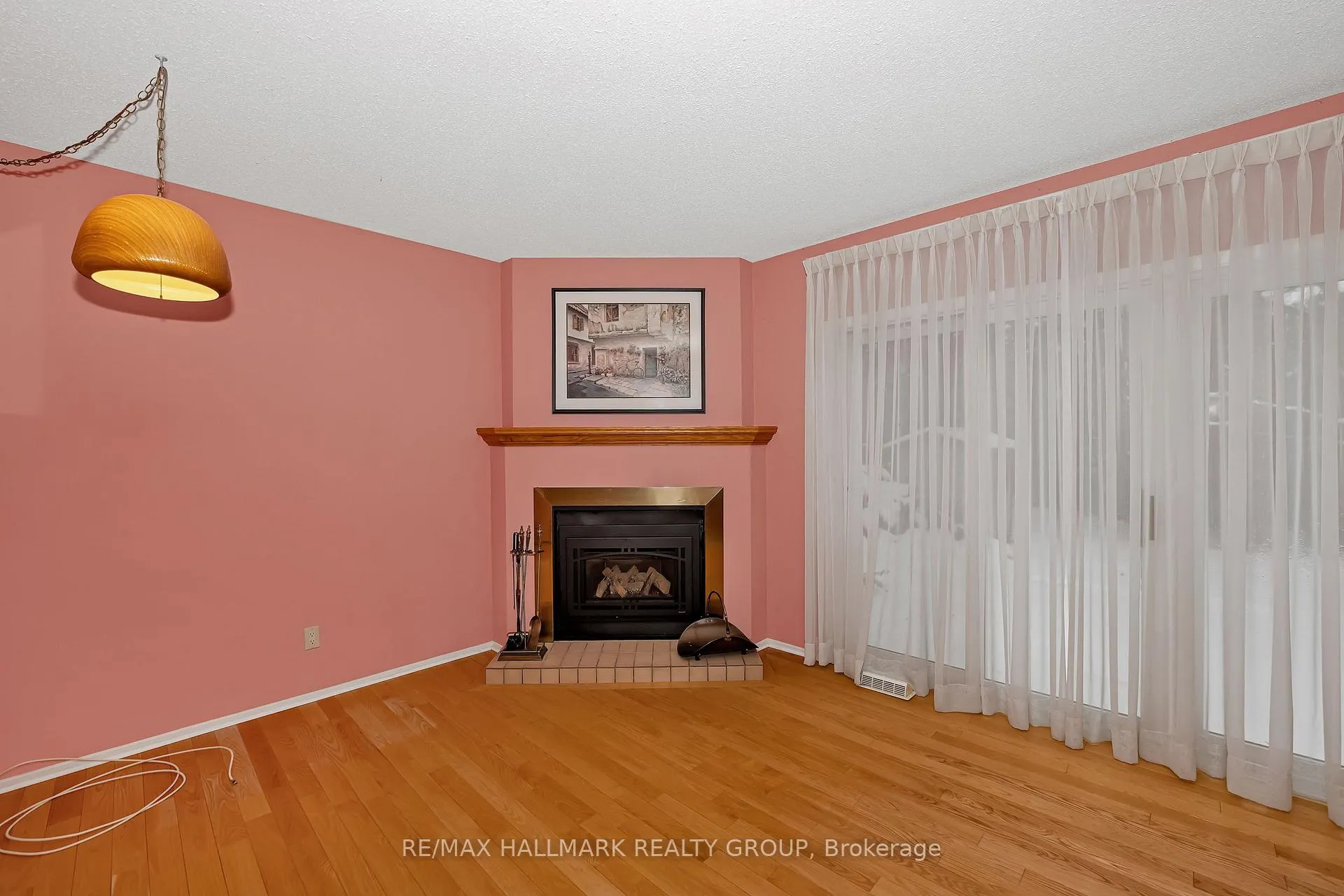 Photo 9 of 1835 Windflower Way, Ottawa, Chapel Hill — HOMEH