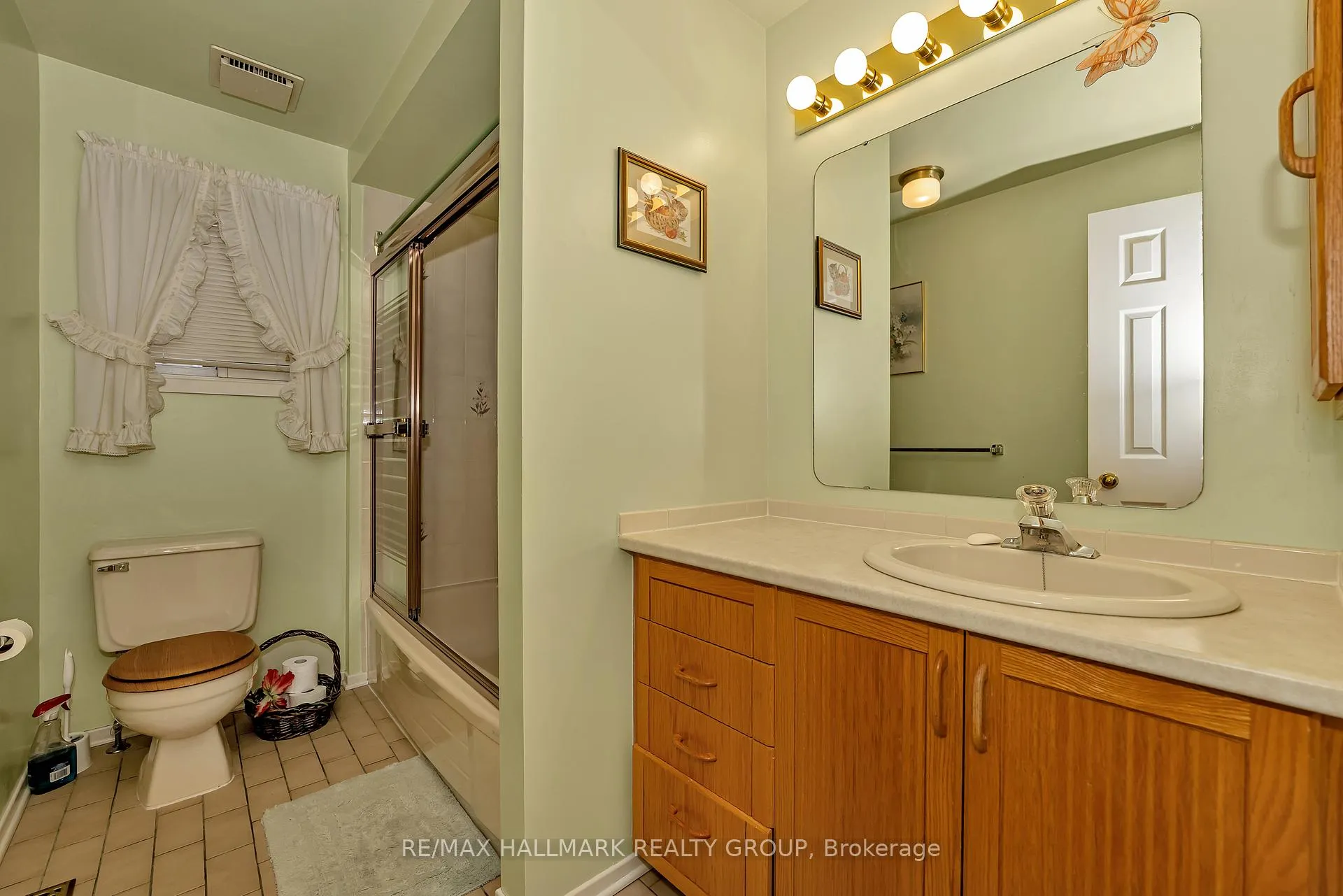 Photo 25 of 1835 Windflower Way, Ottawa, Chapel Hill — HOMEH