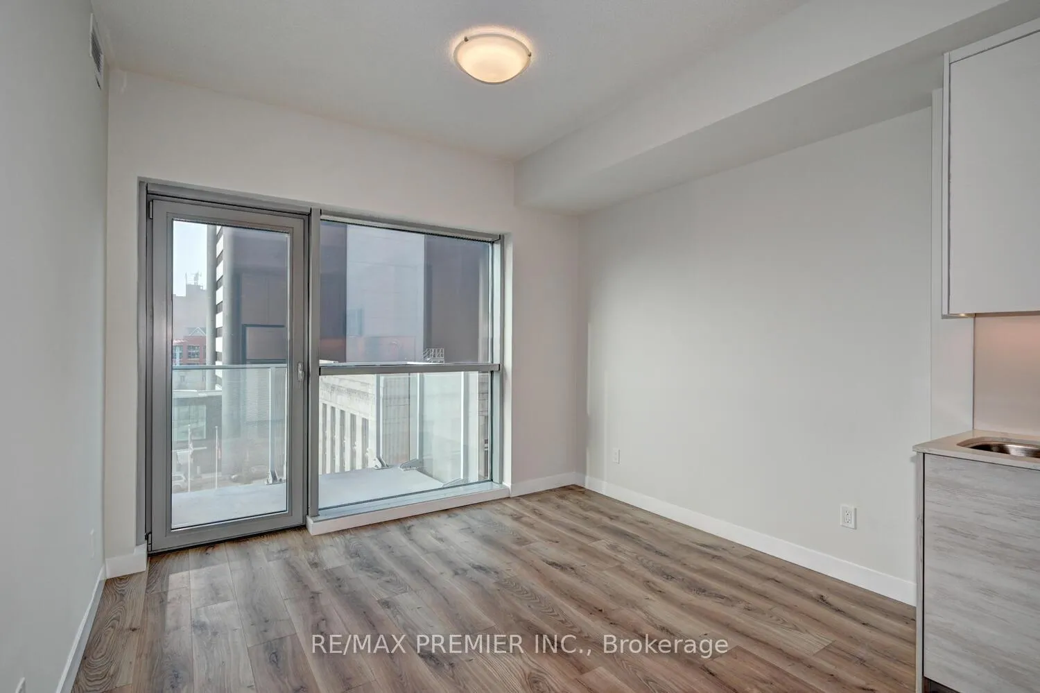 Photo 3 of Unit 402, 60 Frederick Street, Kitchener, City Commercial Core — HOMEH