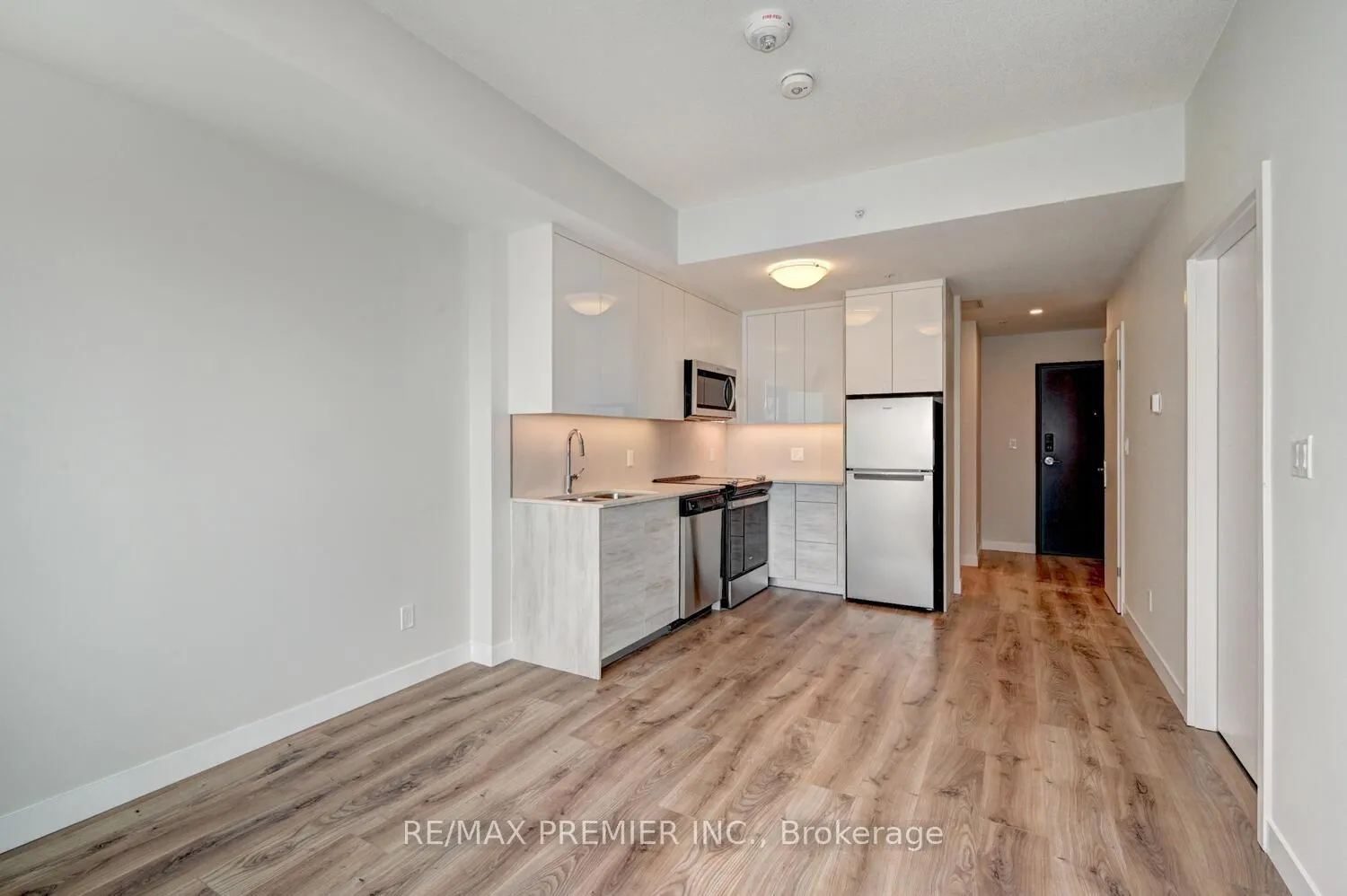 Photo 5 of Unit 402, 60 Frederick Street, Kitchener, City Commercial Core — HOMEH