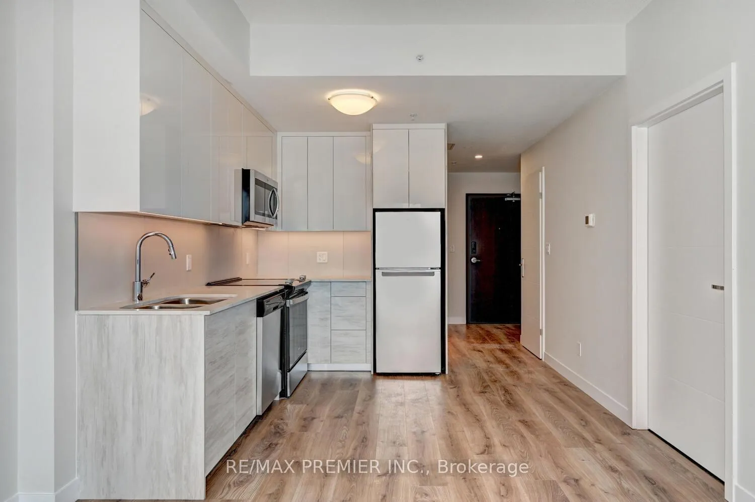Photo 7 of Unit 402, 60 Frederick Street, Kitchener, City Commercial Core — HOMEH