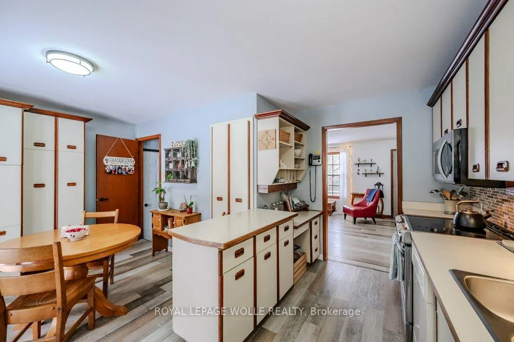 Photo 14 of 39 Bannockburn Road, Kitchener, Brigadoon — HOMEH