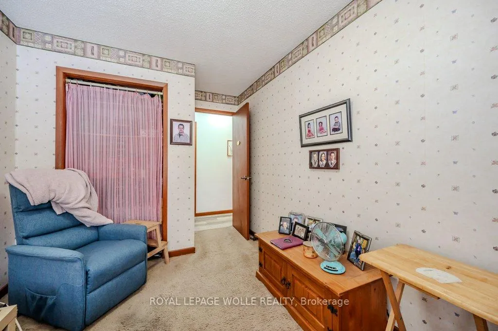 Photo 21 of 39 Bannockburn Road, Kitchener, Brigadoon — HOMEH
