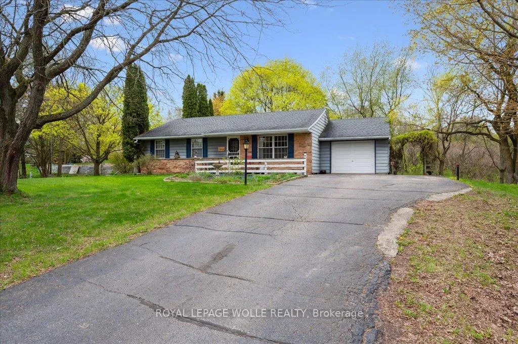 Photo 4 of 39 Bannockburn Road, Kitchener, Brigadoon — HOMEH