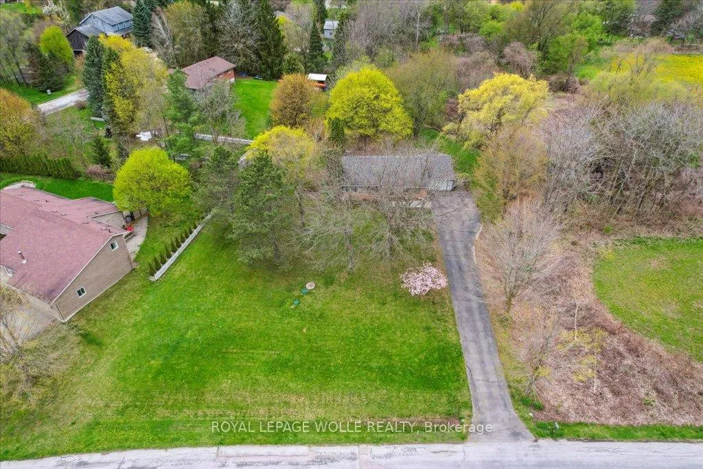 Photo 43 of 39 Bannockburn Road, Kitchener, Brigadoon — HOMEH