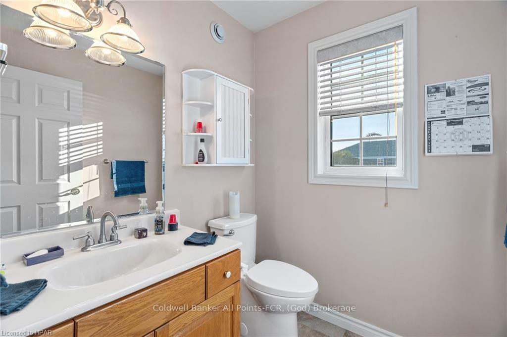 Photo 9 of 233 Bethune Crescent, Goderich, Goderich (Town) — HOMEH