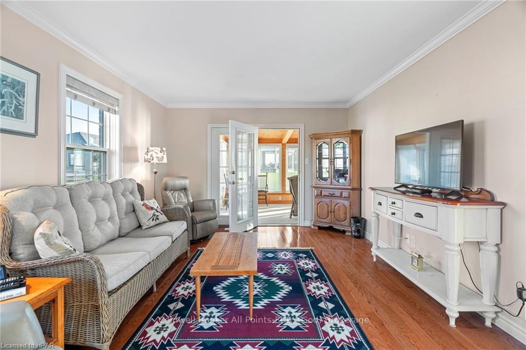 Photo 15 of 233 Bethune Crescent, Goderich, Goderich (Town) — HOMEH