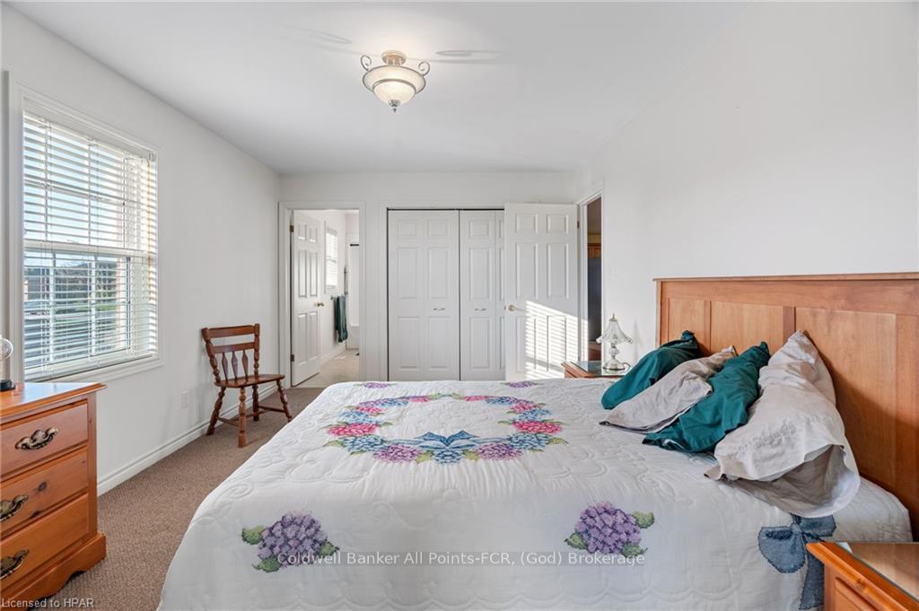 Photo 18 of 233 Bethune Crescent, Goderich, Goderich (Town) — HOMEH
