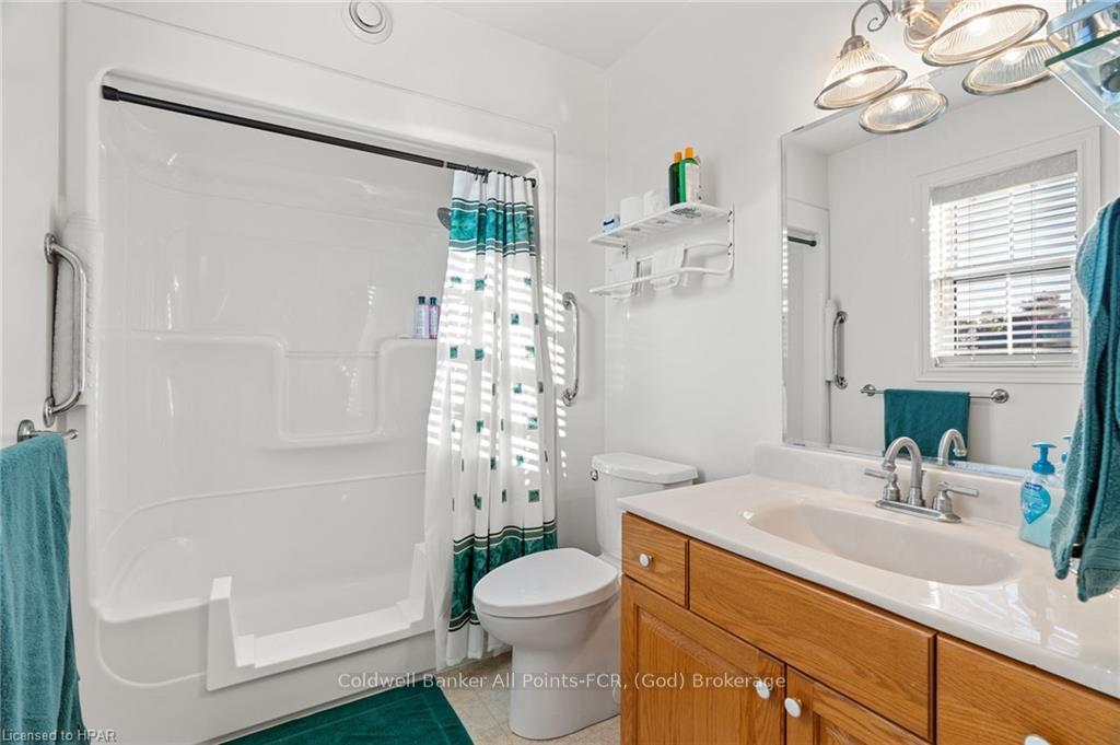 Photo 20 of 233 Bethune Crescent, Goderich, Goderich (Town) — HOMEH
