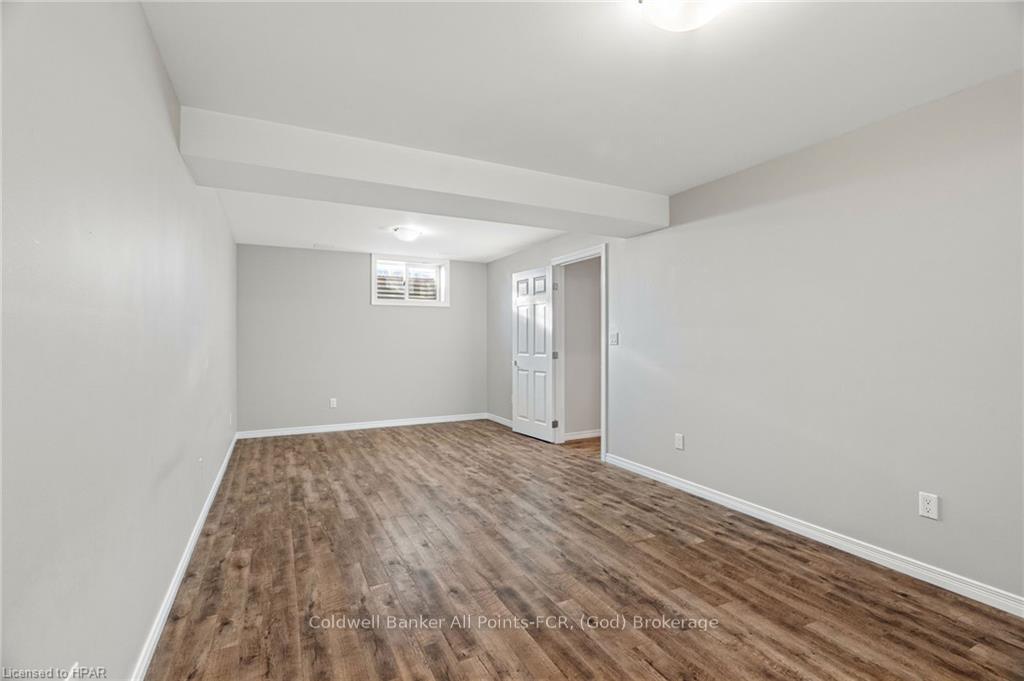 Photo 24 of 233 Bethune Crescent, Goderich, Goderich (Town) — HOMEH