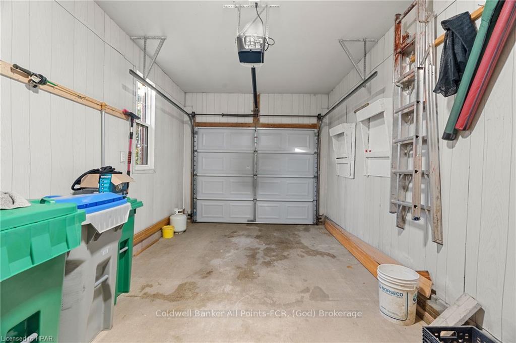 Photo 27 of 233 Bethune Crescent, Goderich, Goderich (Town) — HOMEH