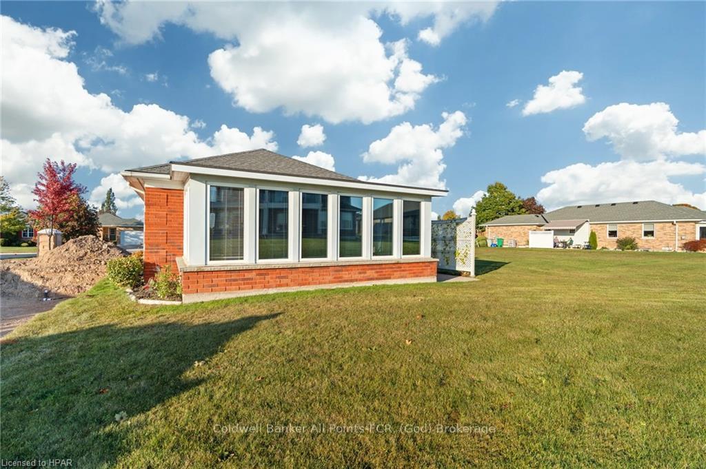 Photo 32 of 233 Bethune Crescent, Goderich, Goderich (Town) — HOMEH