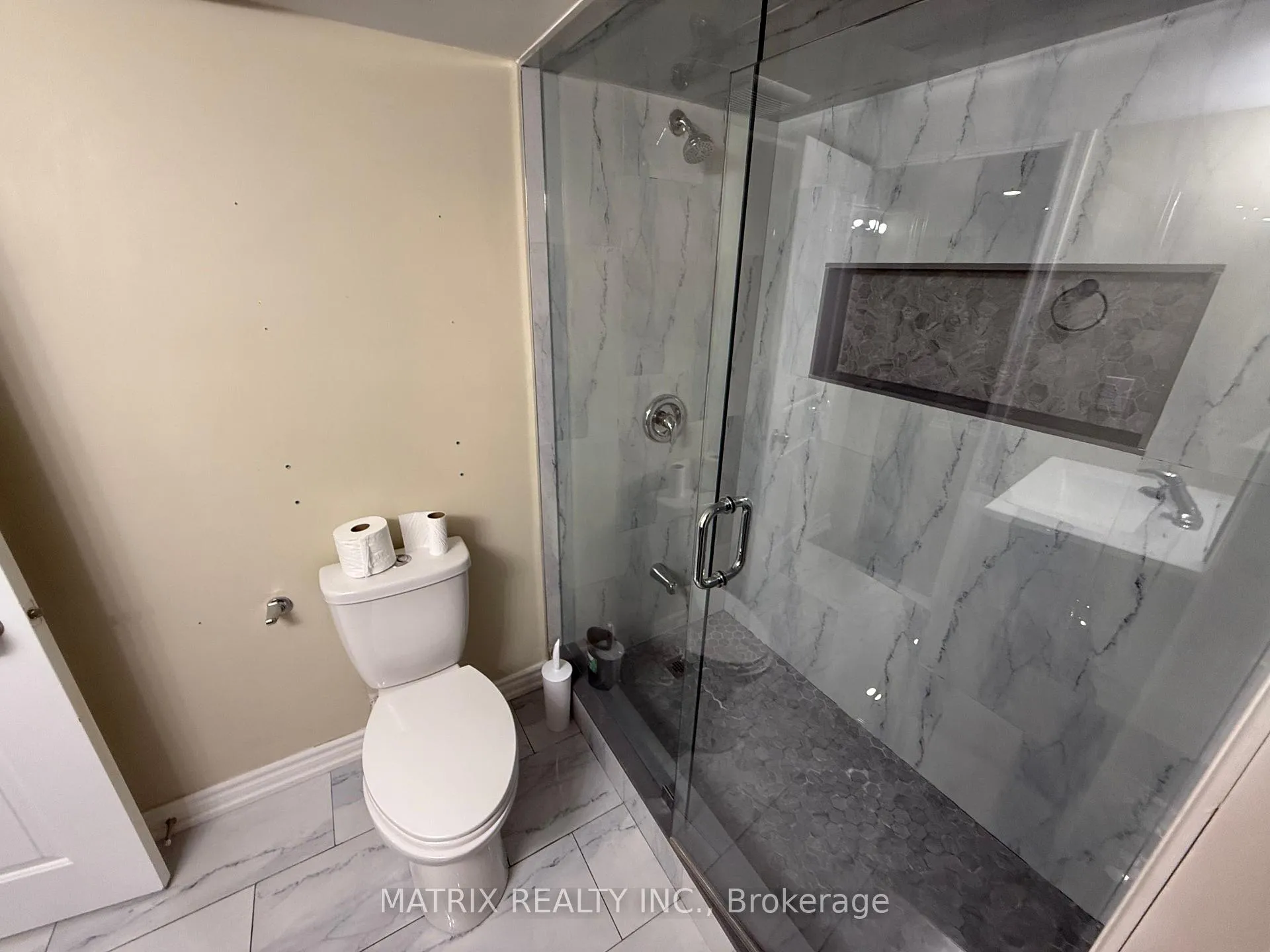 Photo 16 of 2138 Saffron Drive, Pickering, Brock Ridge — HOMEH