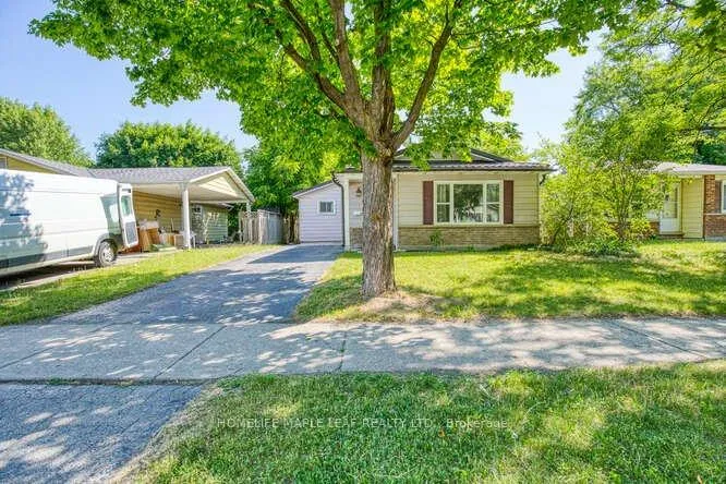 Photo 2 of 56 Helene Crescent, Waterloo, Beechwood — HOMEH