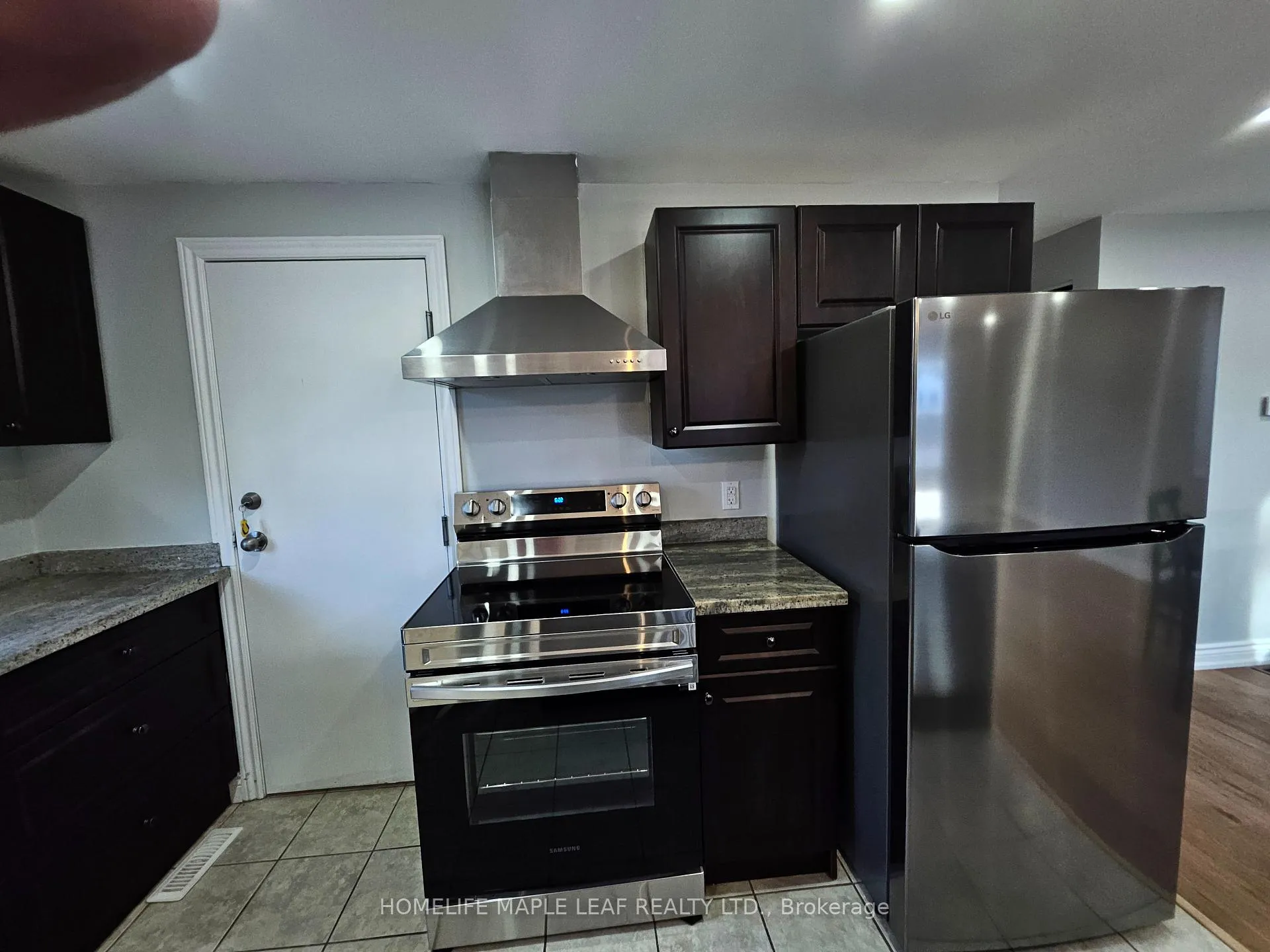 Photo 5 of 56 Helene Crescent, Waterloo, Beechwood — HOMEH
