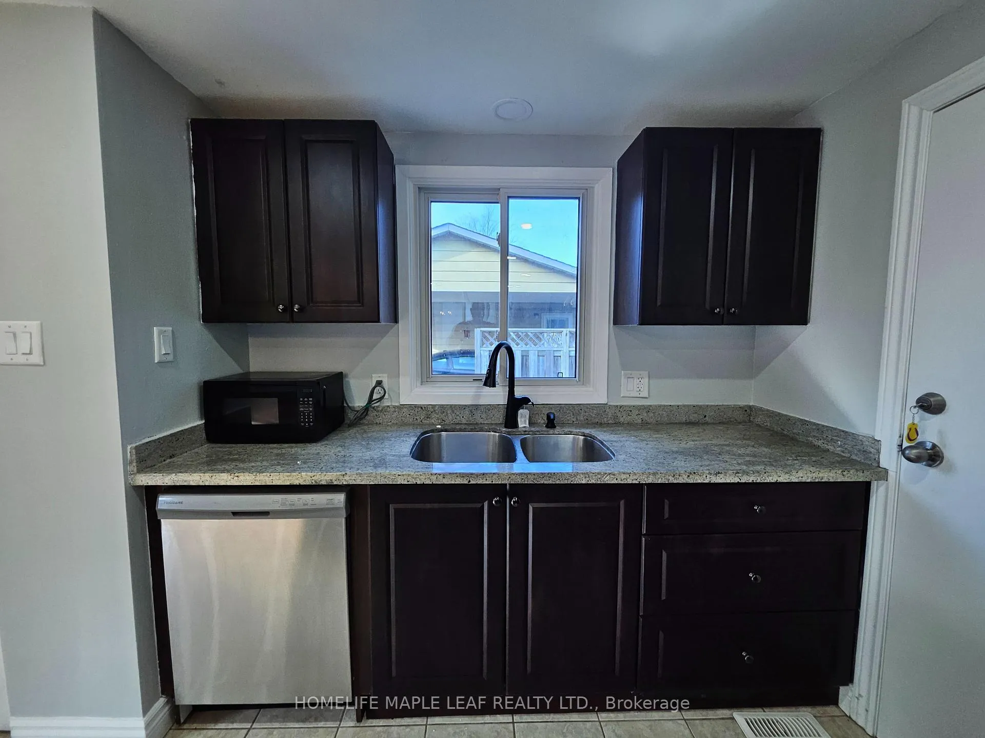 Photo 9 of 56 Helene Crescent, Waterloo, Beechwood — HOMEH