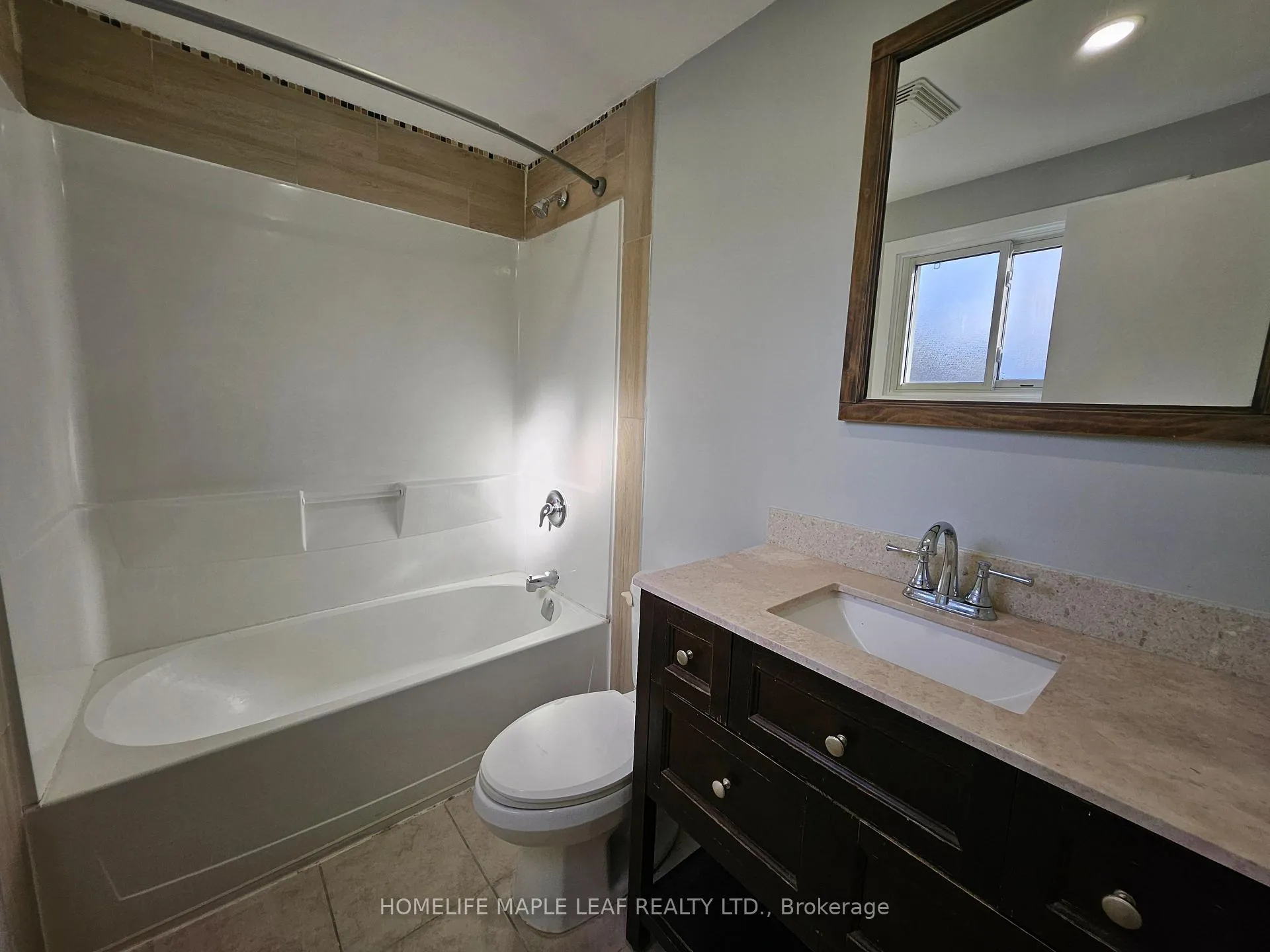 Photo 12 of 56 Helene Crescent, Waterloo, Beechwood — HOMEH