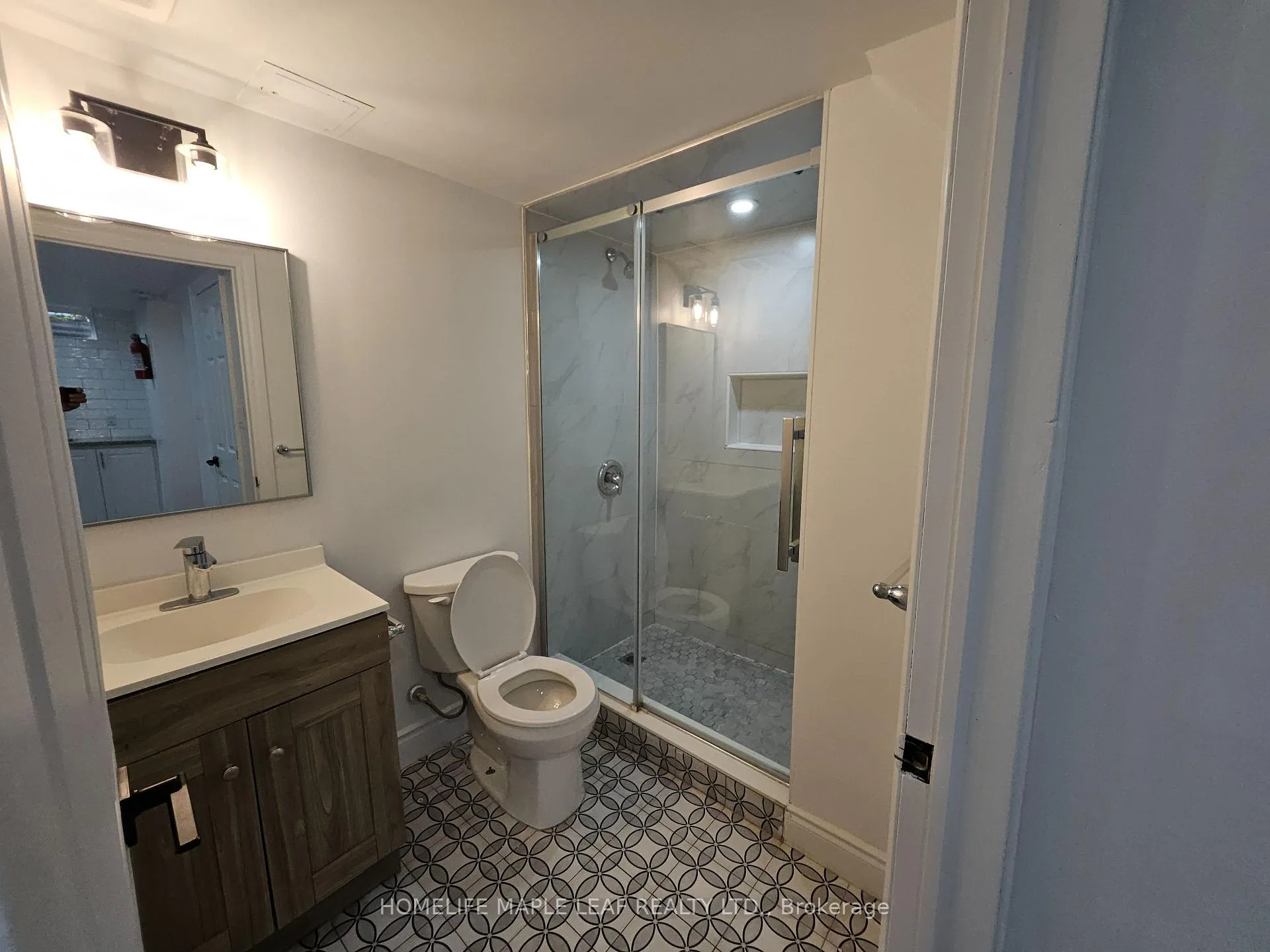 Photo 21 of 56 Helene Crescent, Waterloo, Beechwood — HOMEH