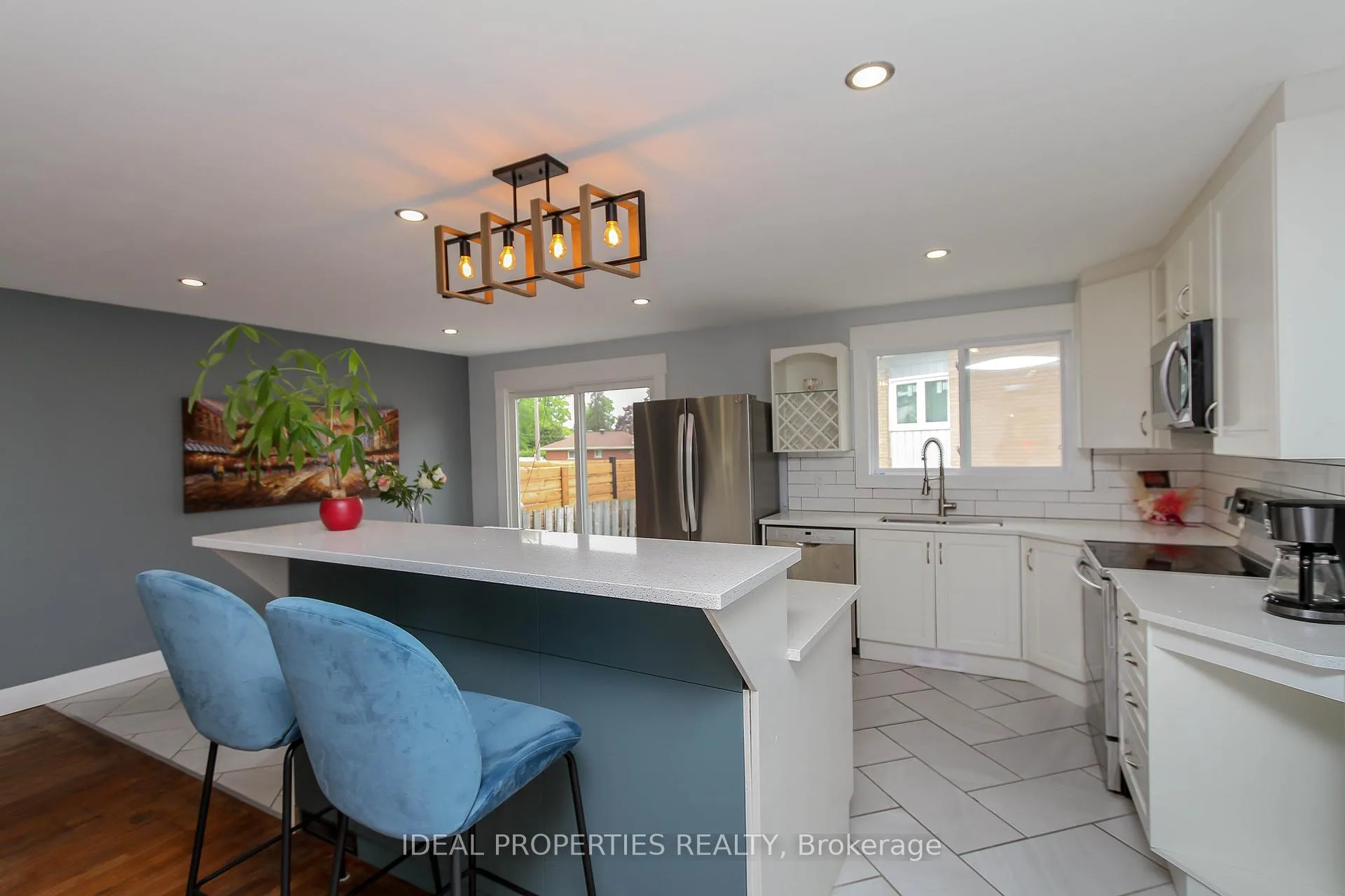 Photo 13 of 1326 Tara Drive, Ottawa, Copeland Park — HOMEH