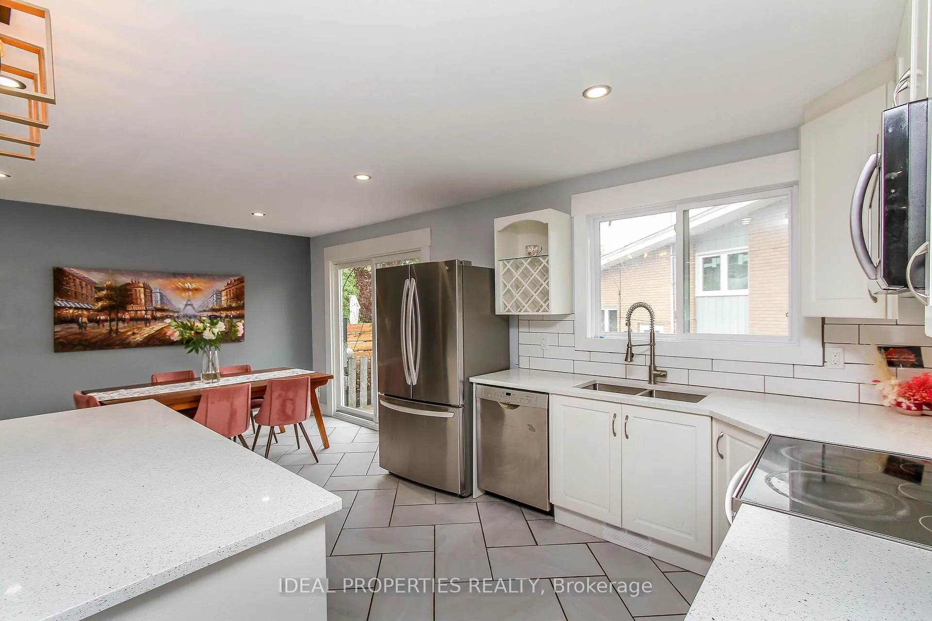Photo 16 of 1326 Tara Drive, Ottawa, Copeland Park — HOMEH
