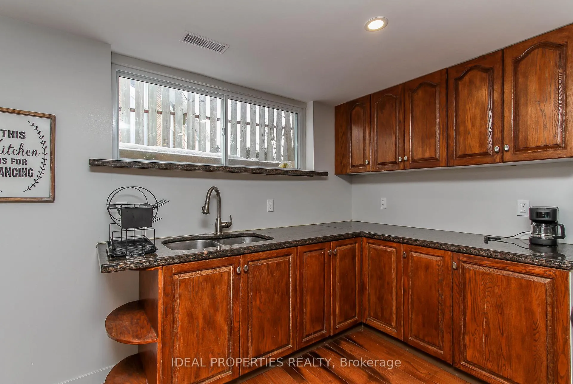 Photo 33 of 1326 Tara Drive, Ottawa, Copeland Park — HOMEH