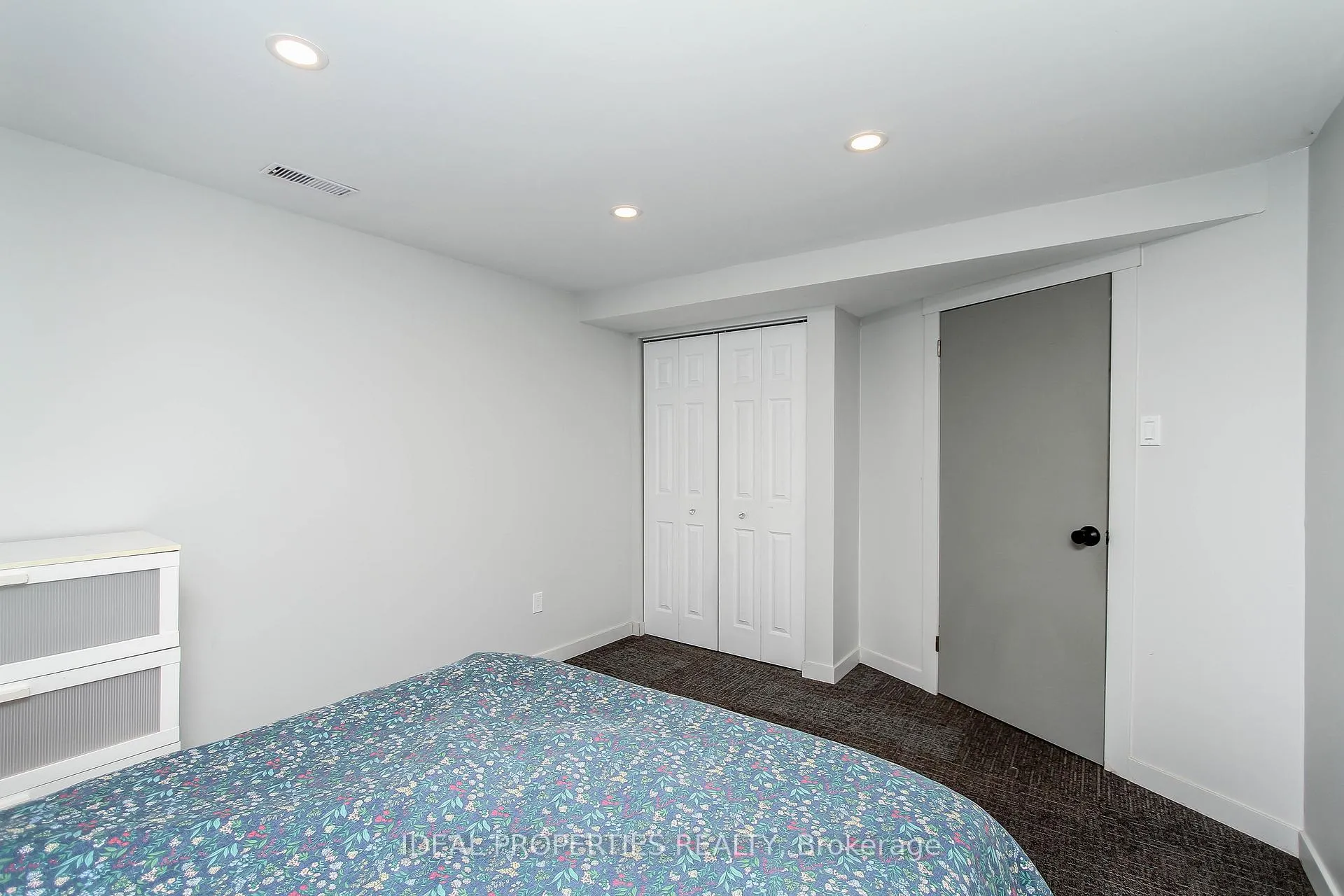 Photo 37 of 1326 Tara Drive, Ottawa, Copeland Park — HOMEH