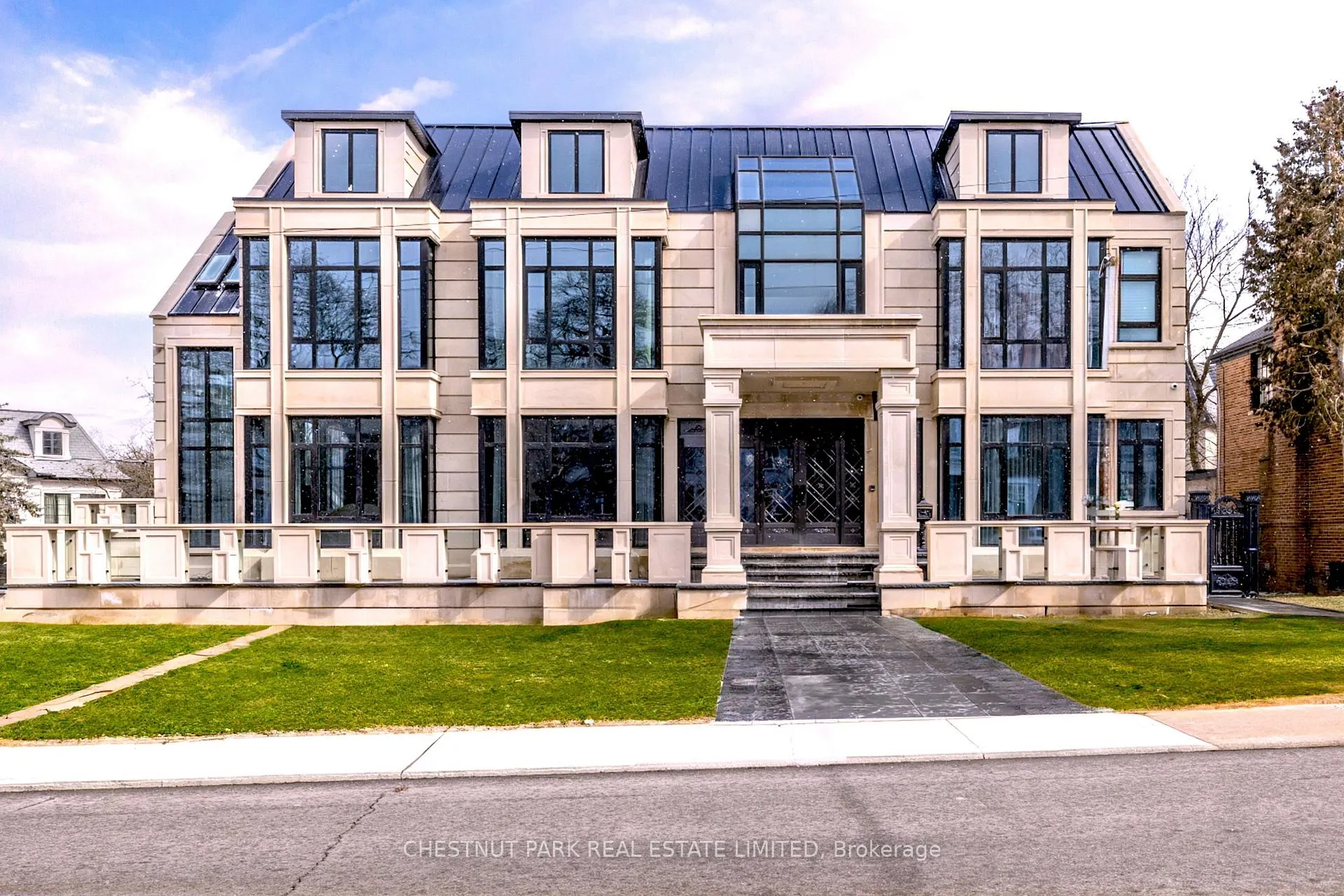 Front of 505 Russell Hill Road